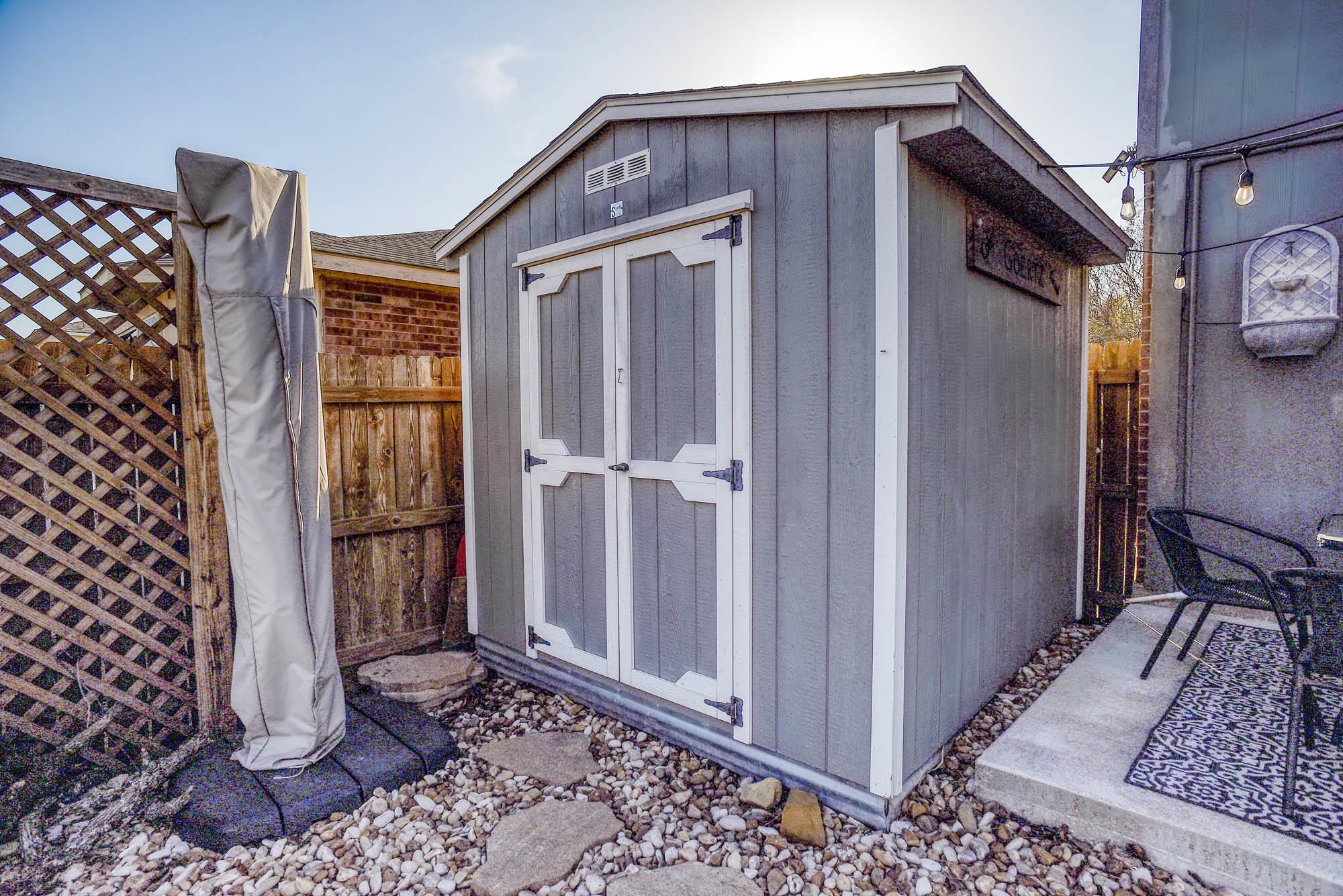 104 Trapper Trl, Bastrop, TX 78602