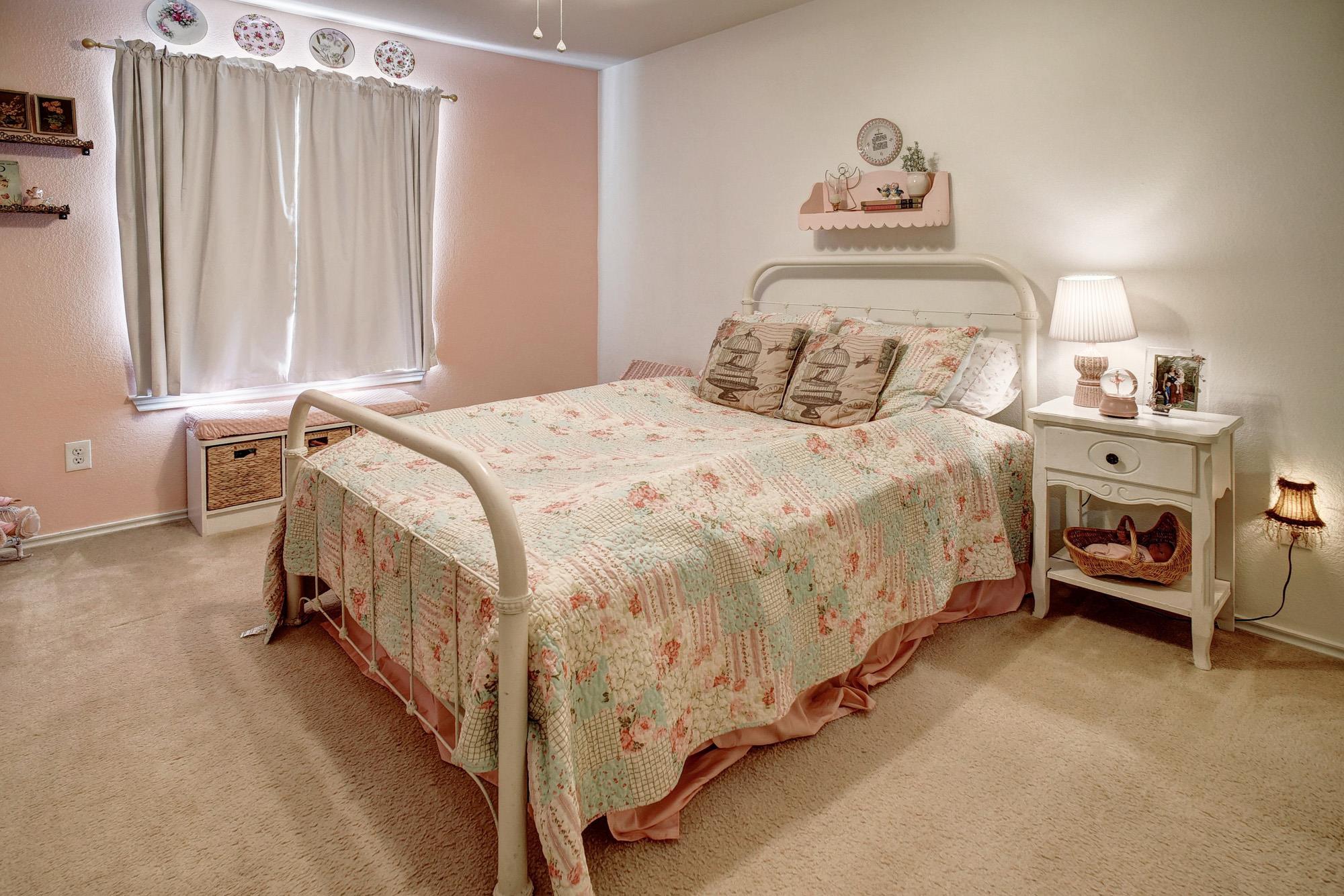 104 Trapper Trl, Bastrop, TX 78602