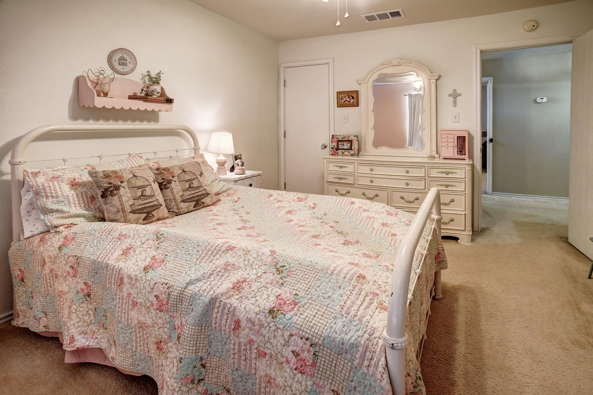 104 Trapper Trl, Bastrop, TX 78602