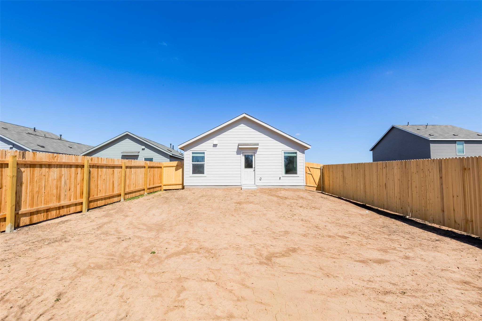 177 Pink Footed Pass, Uhland, TX 78640