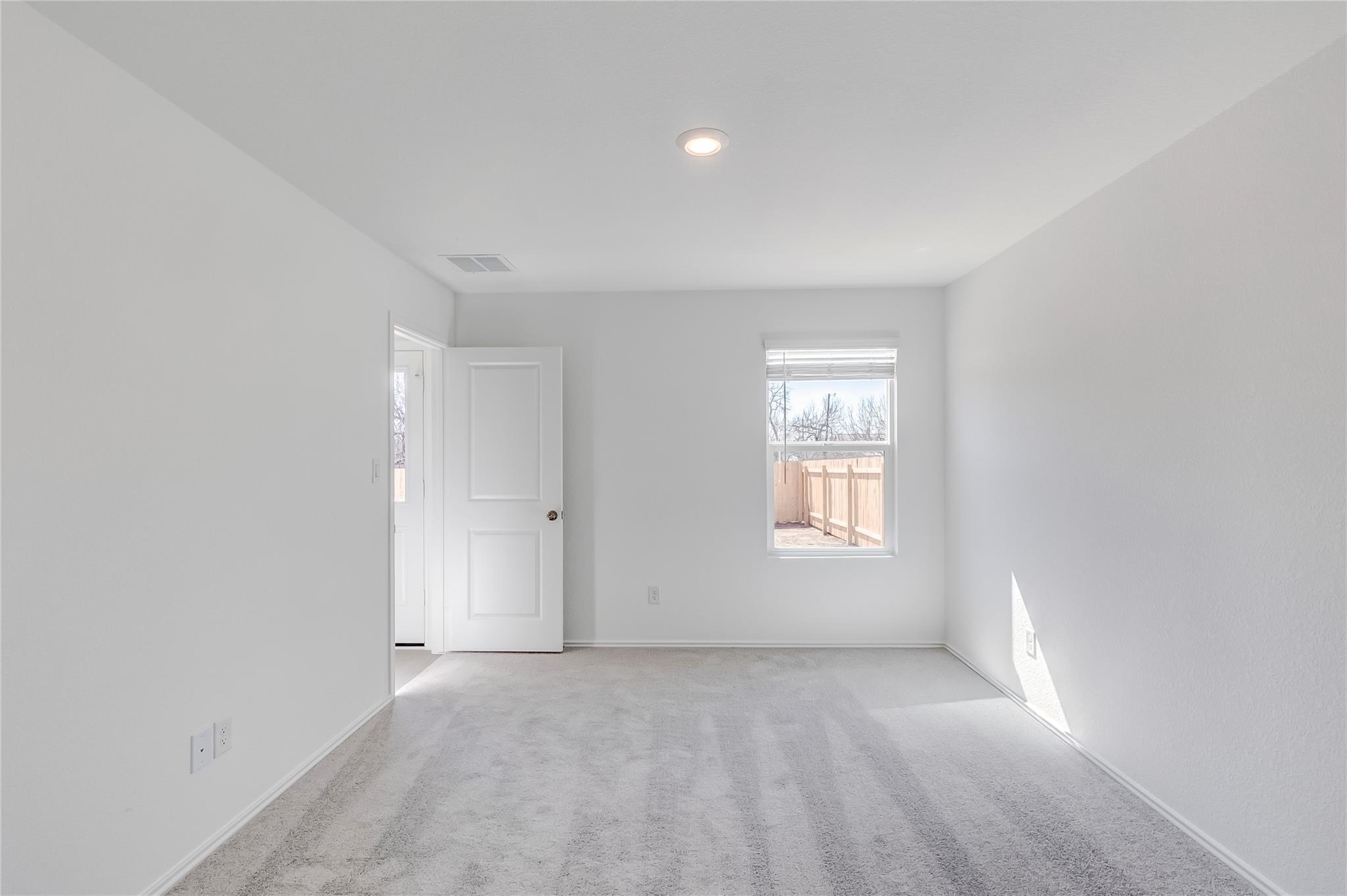 177 Pink Footed Pass, Uhland, TX 78640