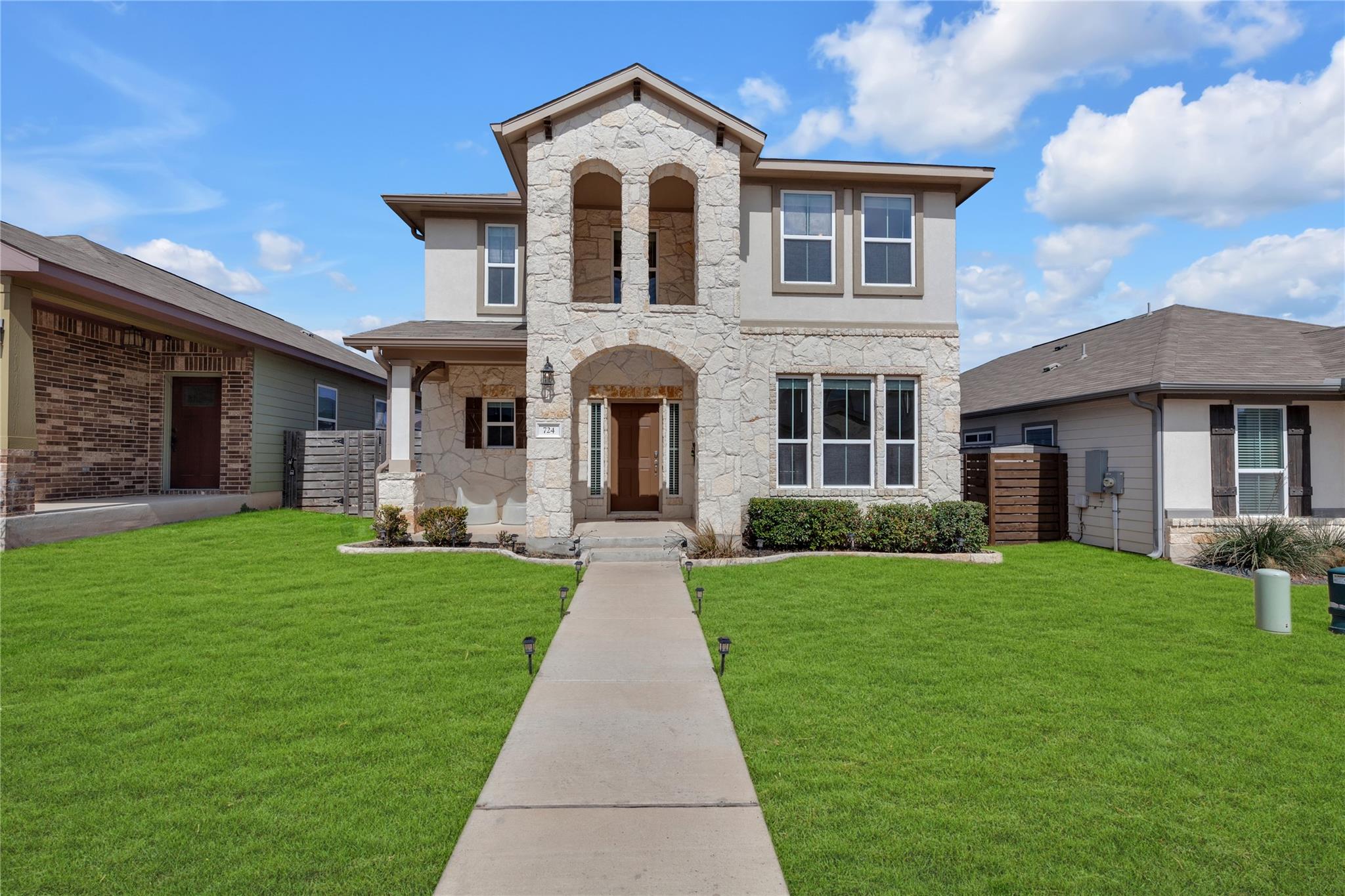 724 Coconut Grove St, Pflugerville, TX 78660