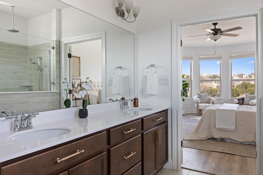 6609 Apache Plum Ln, Spicewood, TX 78669