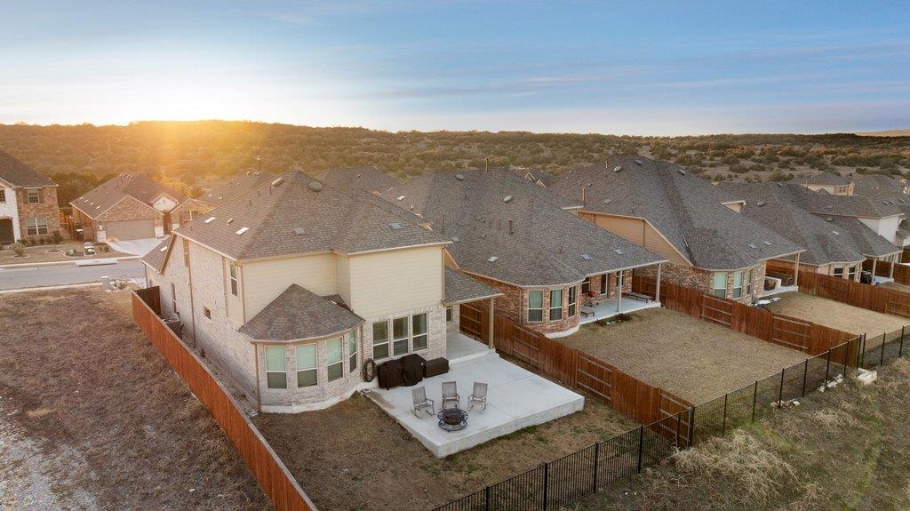 6609 Apache Plum Ln, Spicewood, TX 78669