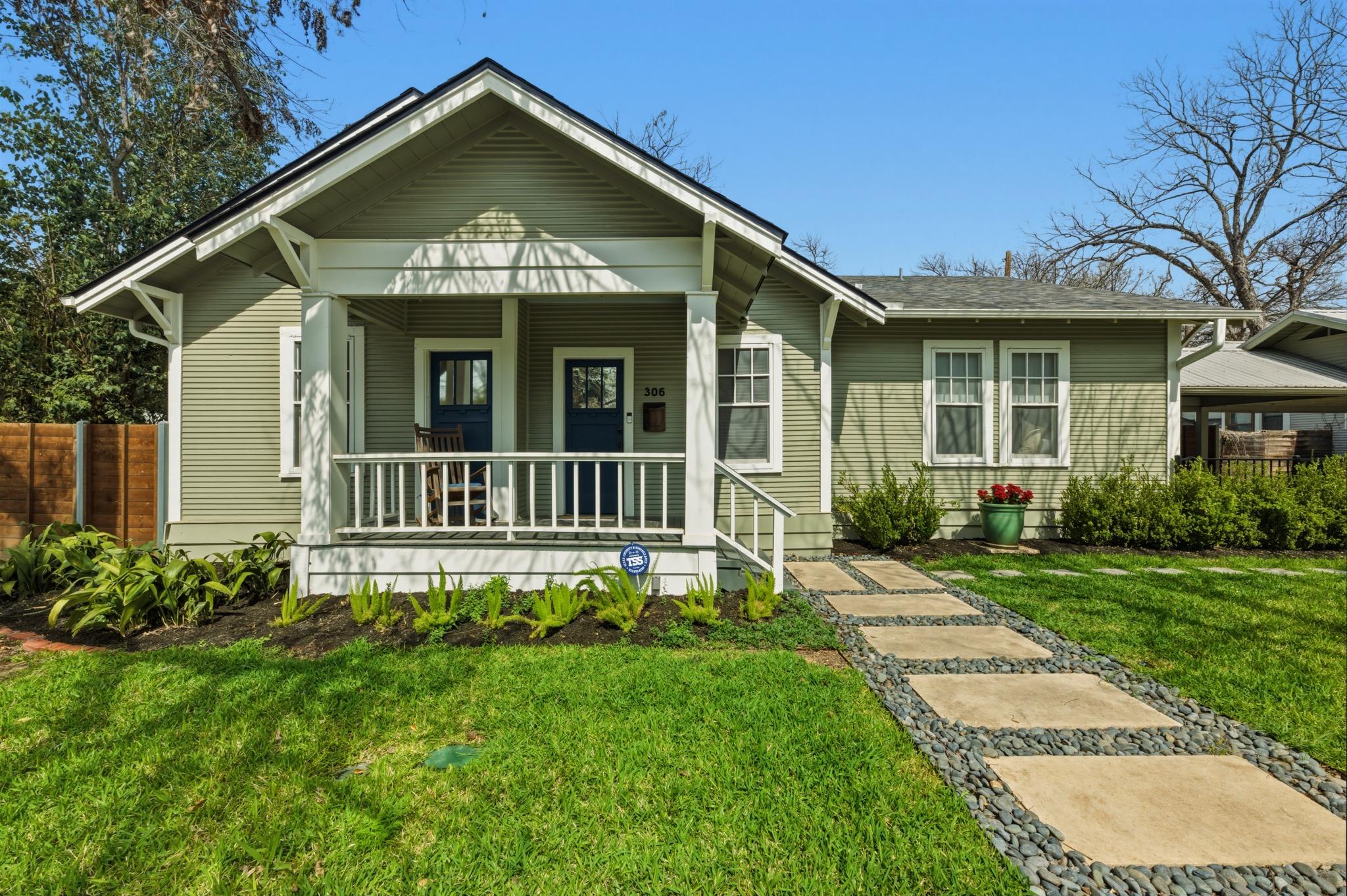 306 W 44th St # A, Austin, TX 78751