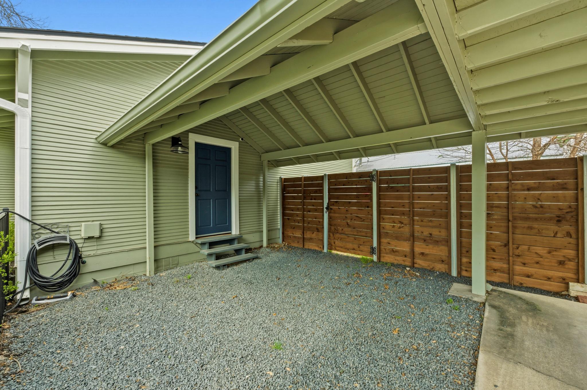 306 W 44th St # A, Austin, TX 78751