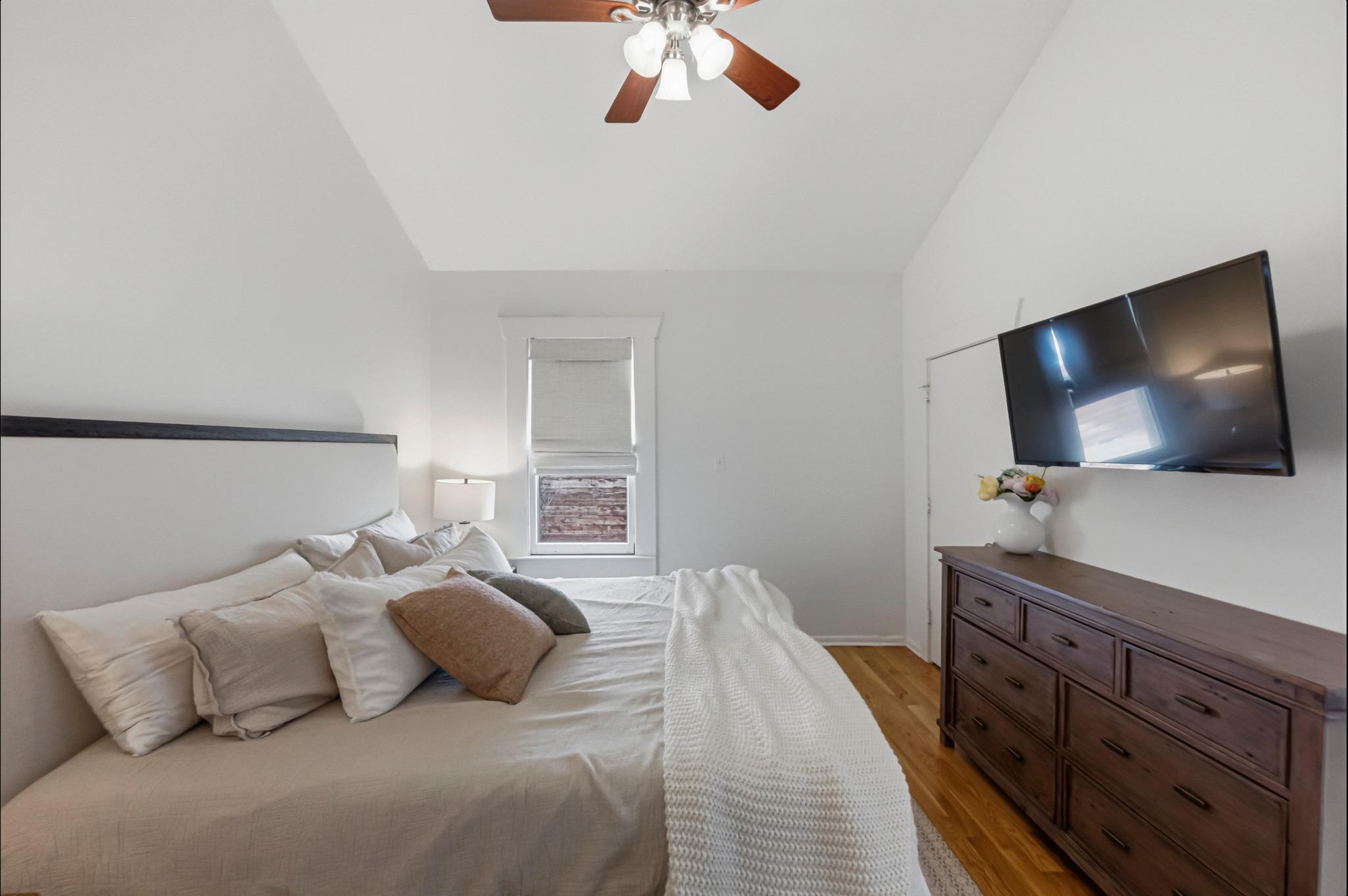 306 W 44th St # A, Austin, TX 78751