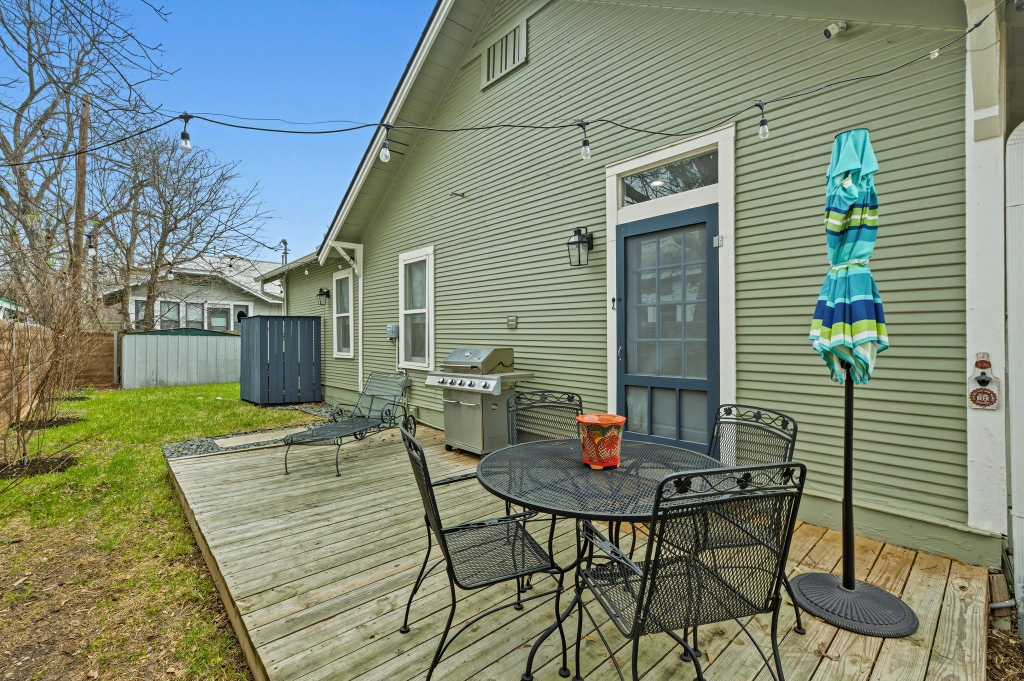 306 W 44th St # A, Austin, TX 78751