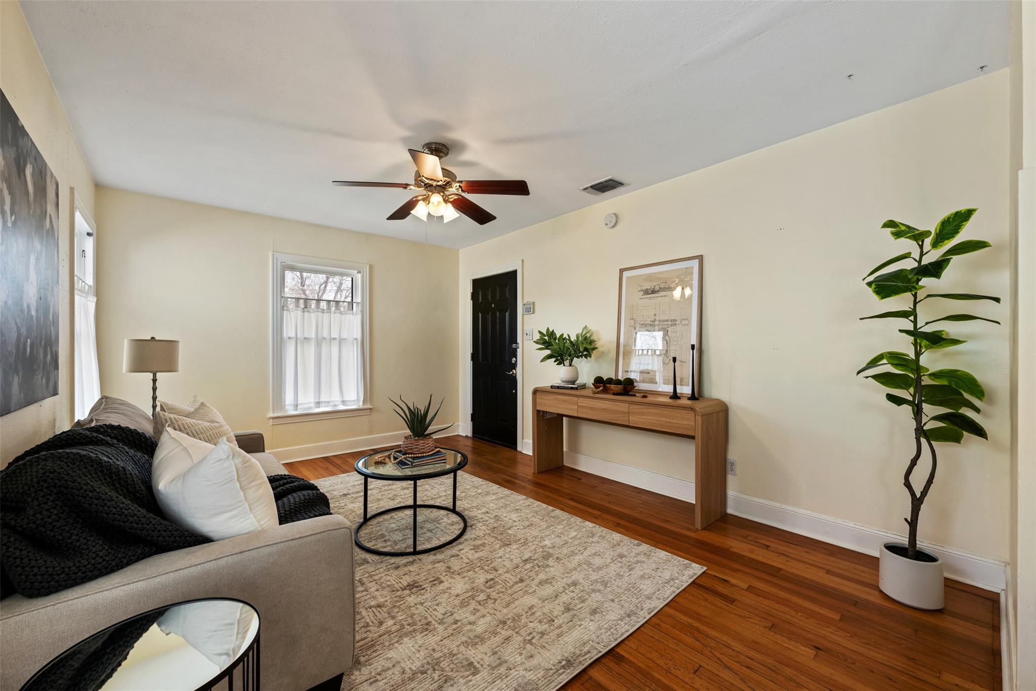 813 E 48th St, Austin, TX 78751