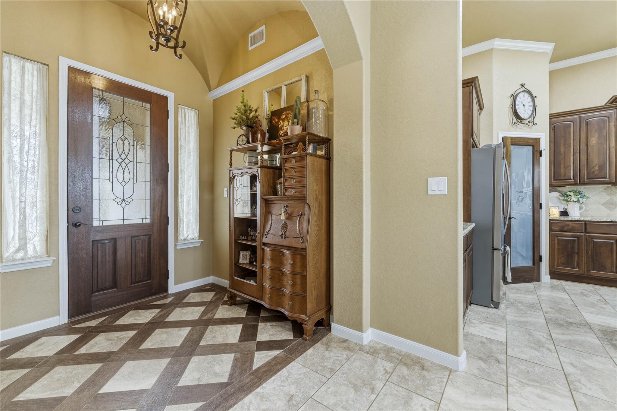 203 Champions Blvd, La Vernia, TX 78121