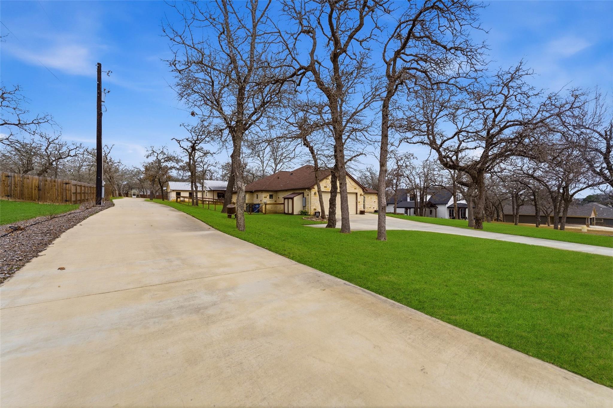 203 Champions Blvd, La Vernia, TX 78121