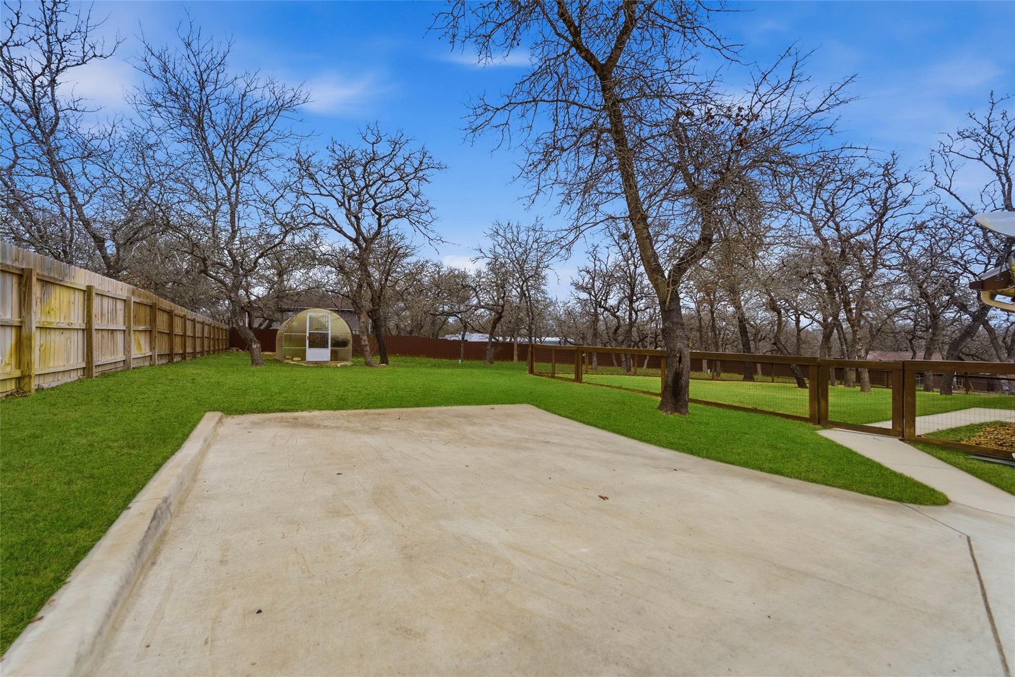 203 Champions Blvd, La Vernia, TX 78121