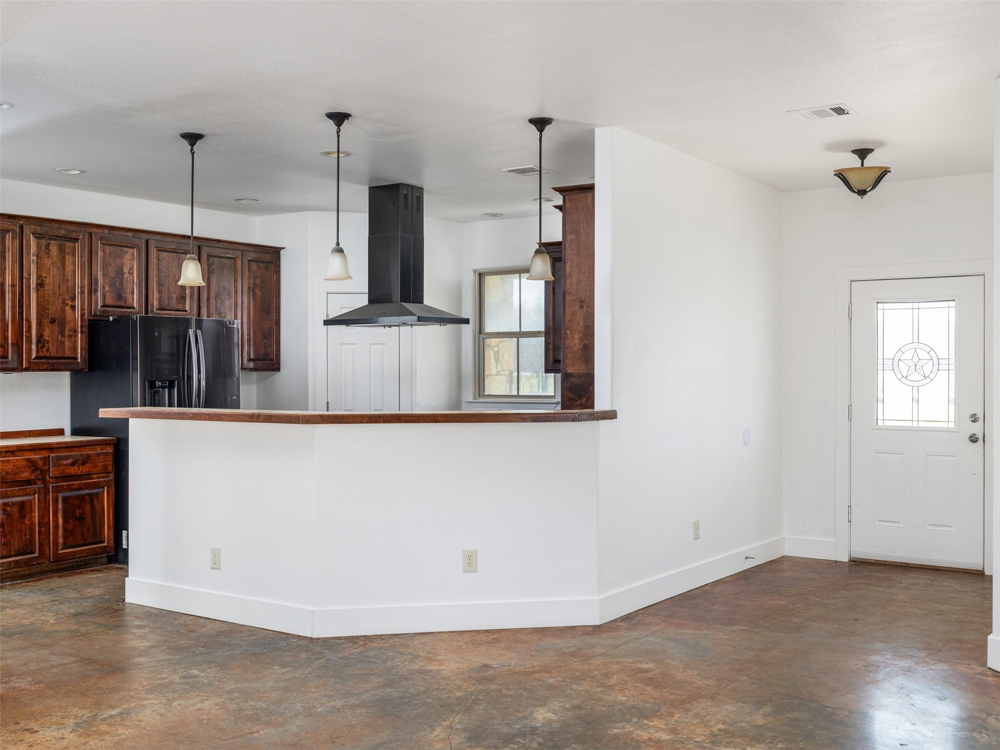 2610 Fm 3061, Thorndale, TX 76577