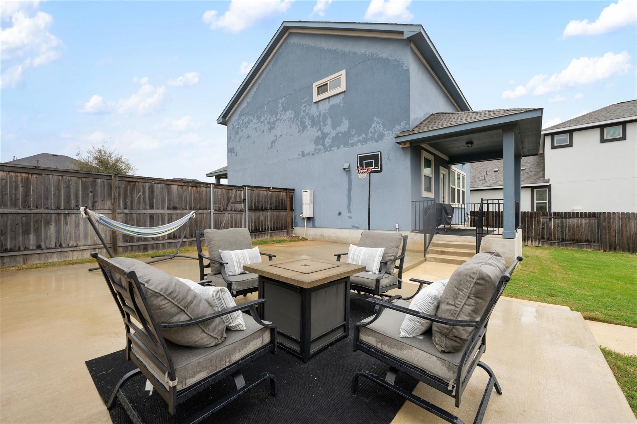 2720 Sage Ranch Dr, Leander, TX 78641