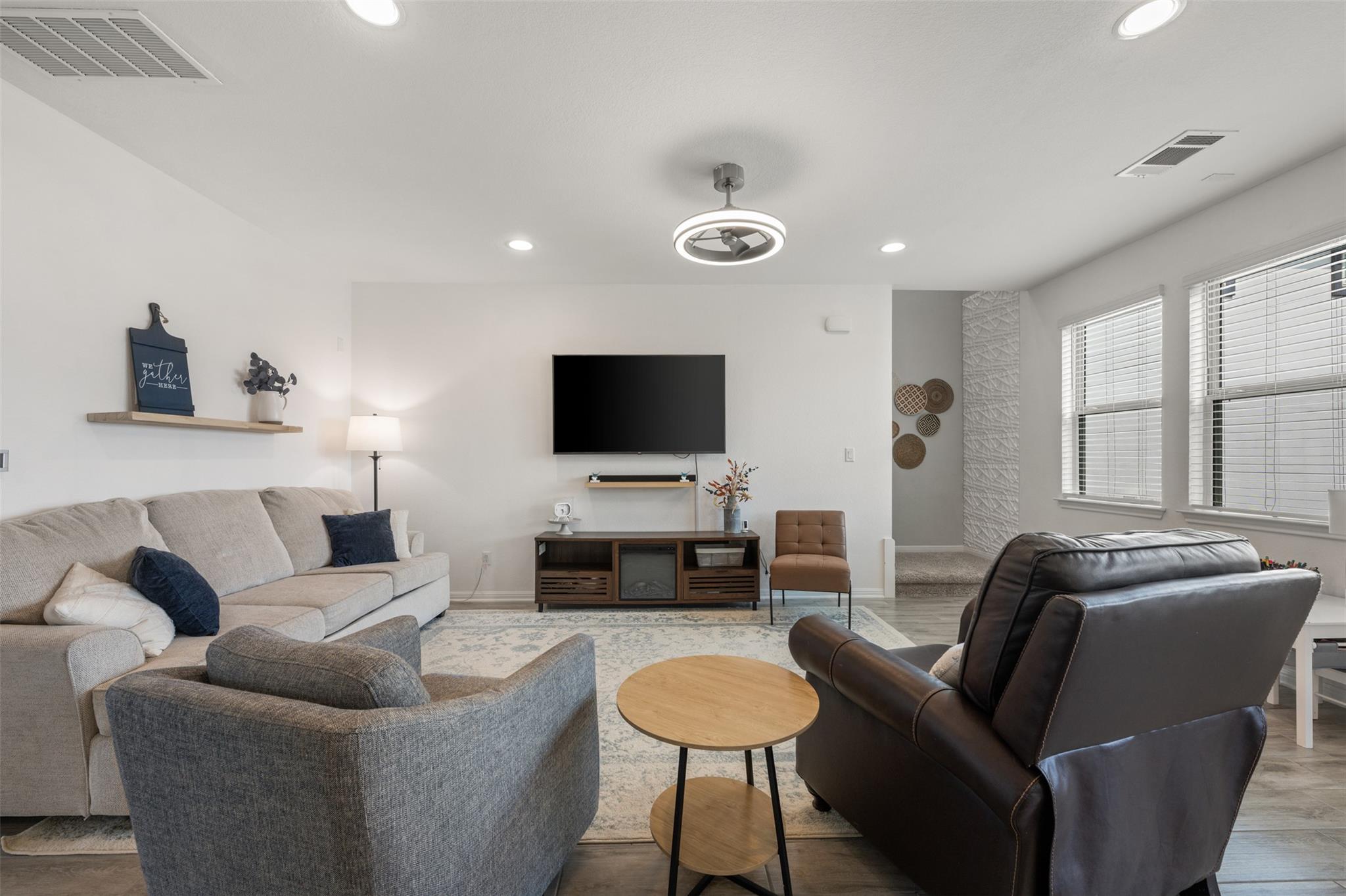 2720 Sage Ranch Dr, Leander, TX 78641