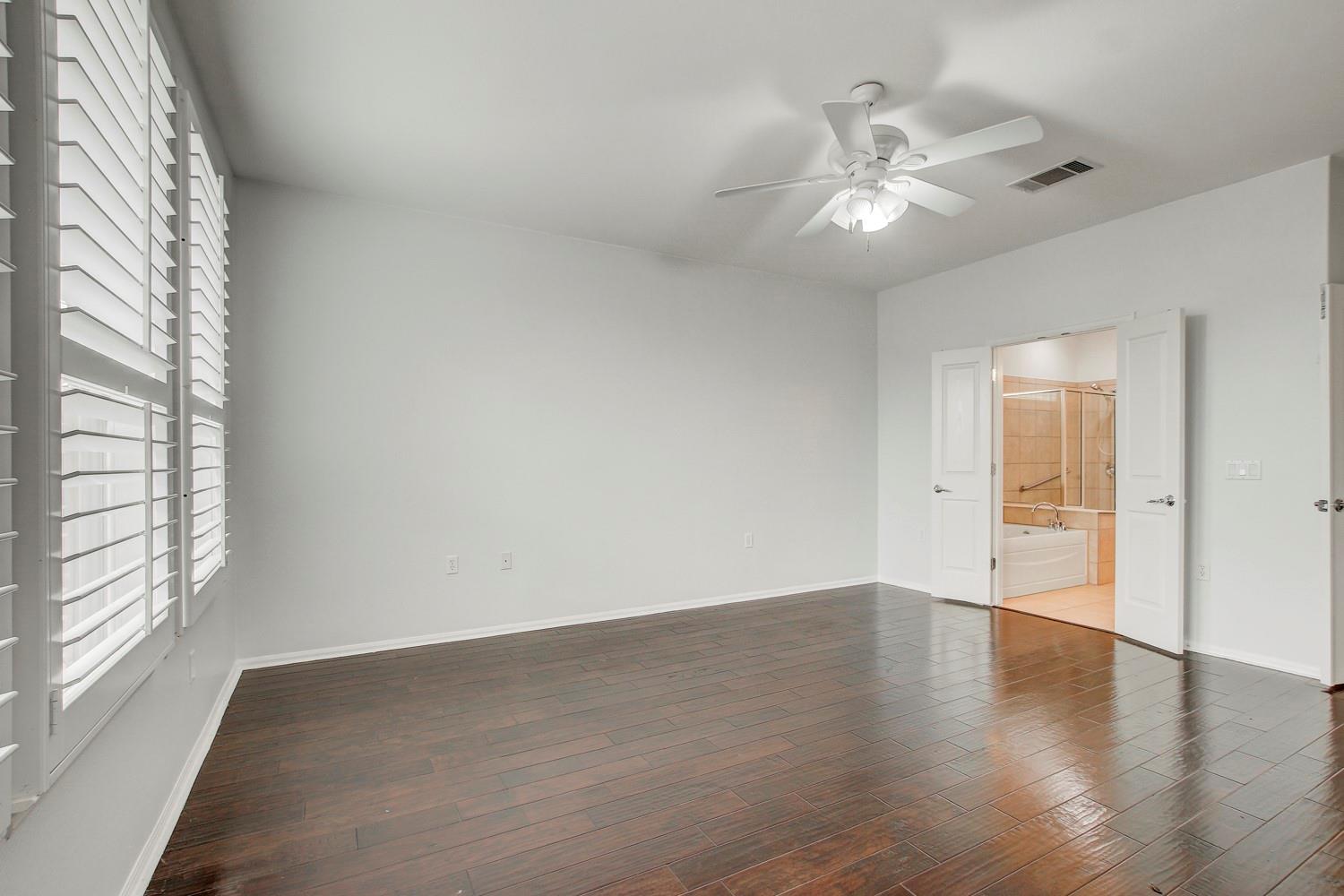 213 Mustang Island Trl, Georgetown, TX 78633