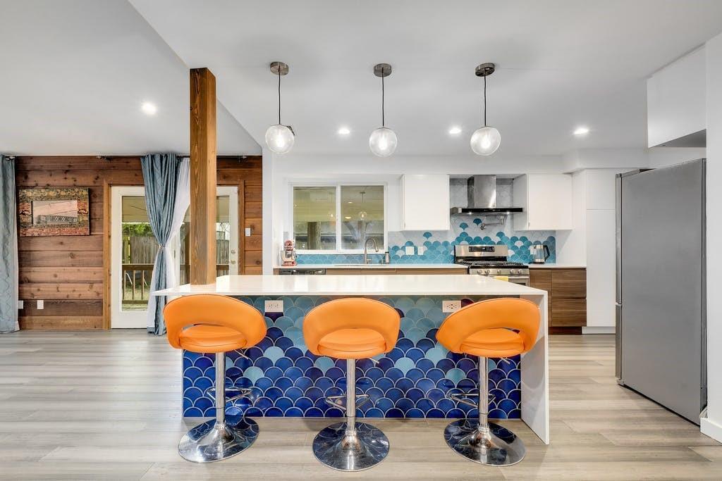 2710 Deeringhill Dr, Austin, TX 78745