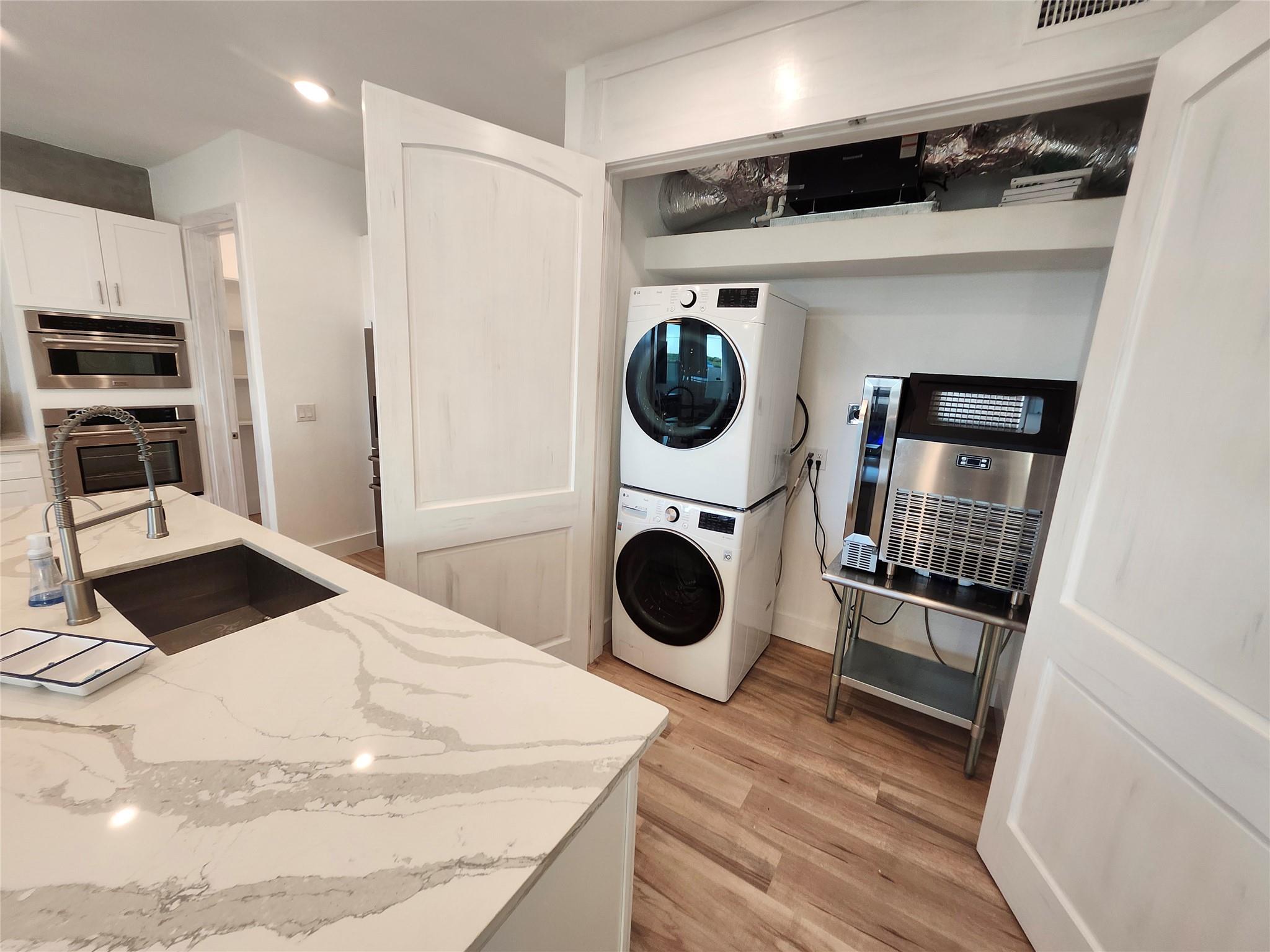 149 Porto Villageo Dr, Port Aransas, TX 78373