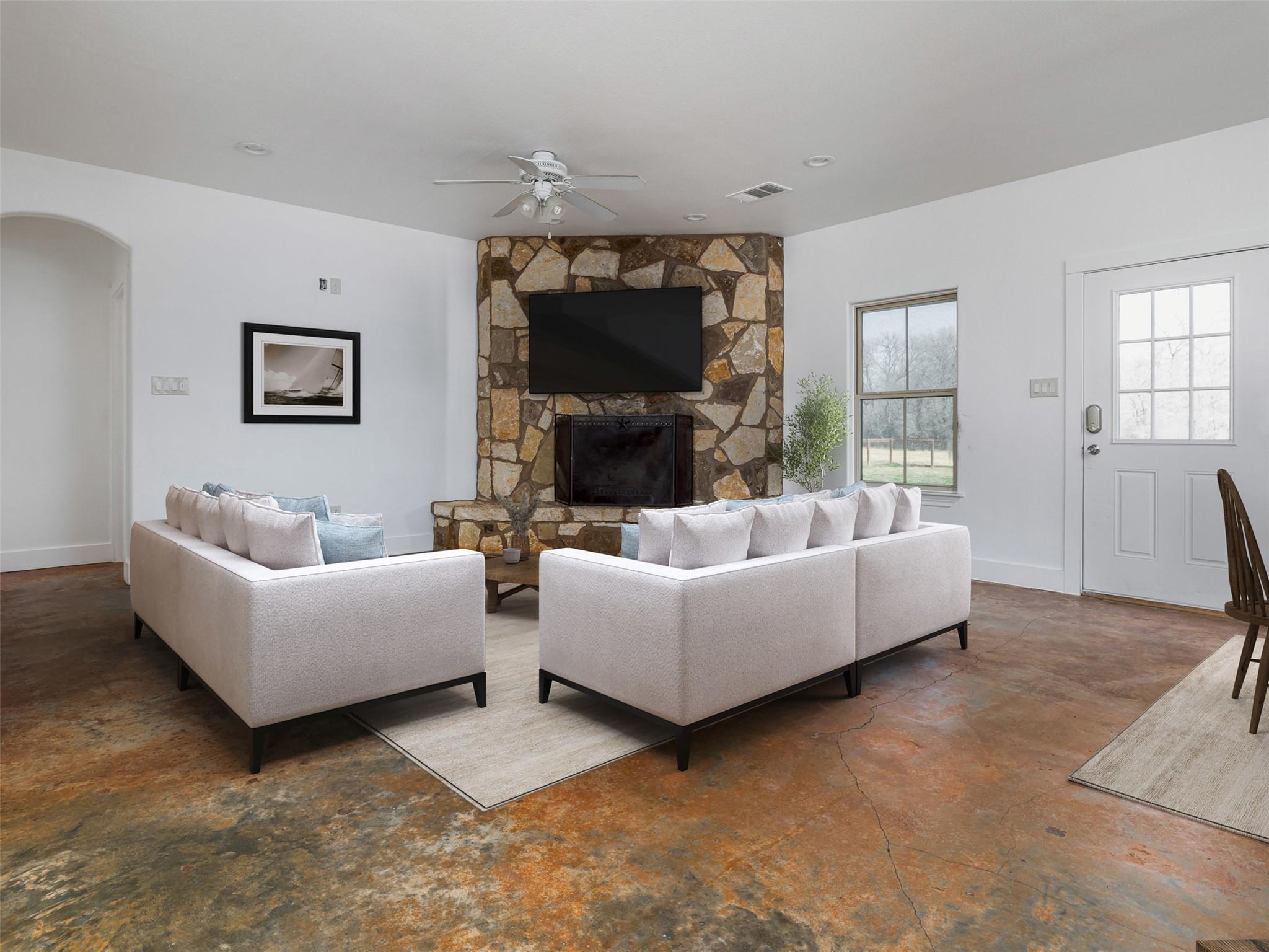 2610 Fm 3061, Thorndale, TX 76577