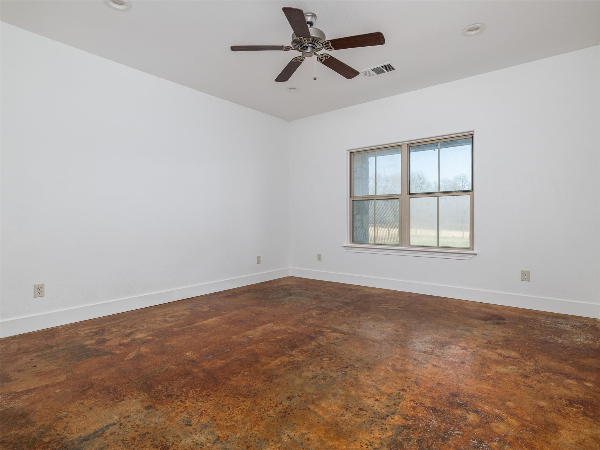 2610 Fm 3061, Thorndale, TX 76577