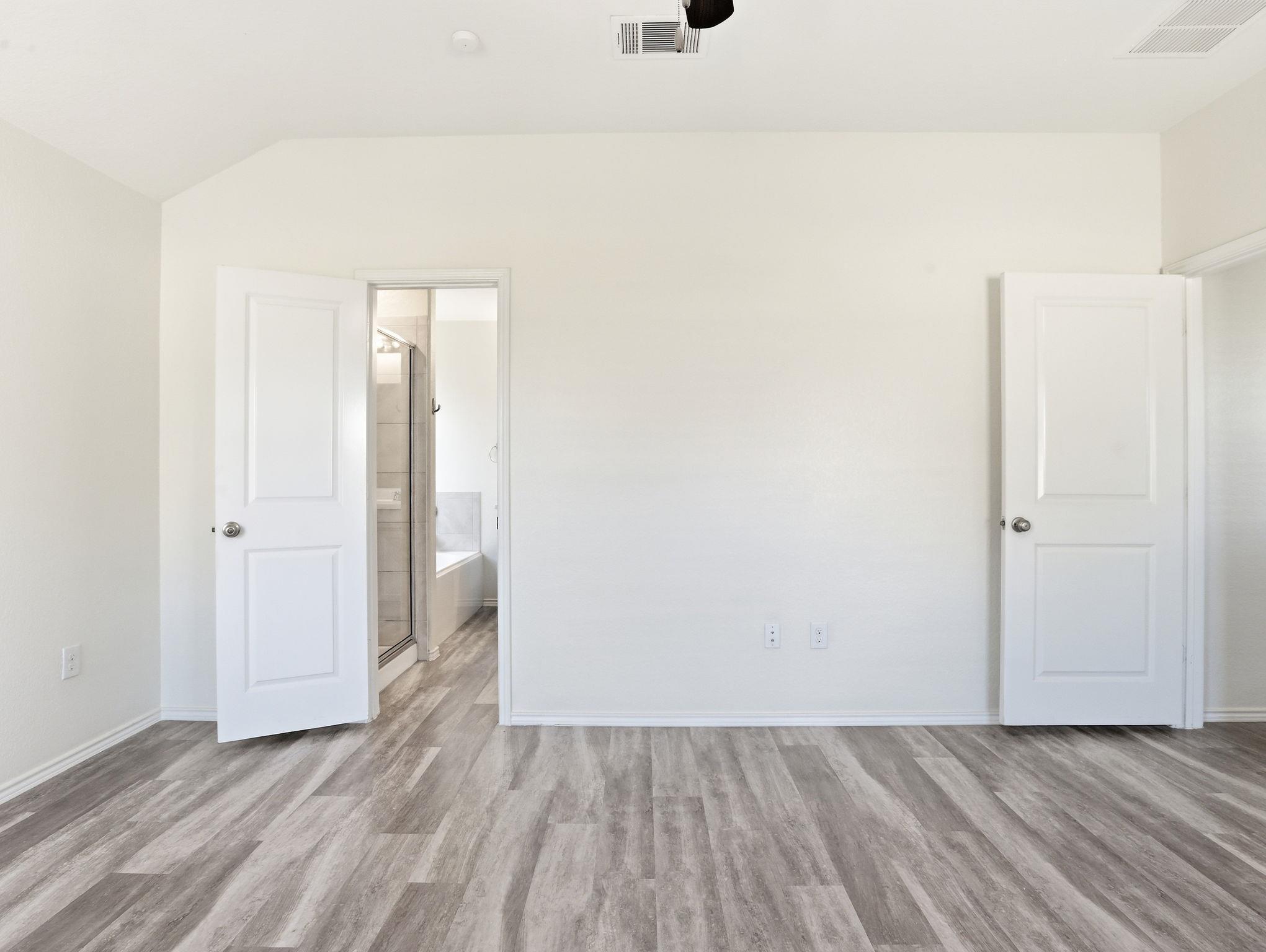 5900 Bell Tower Ln, Austin, TX 78747