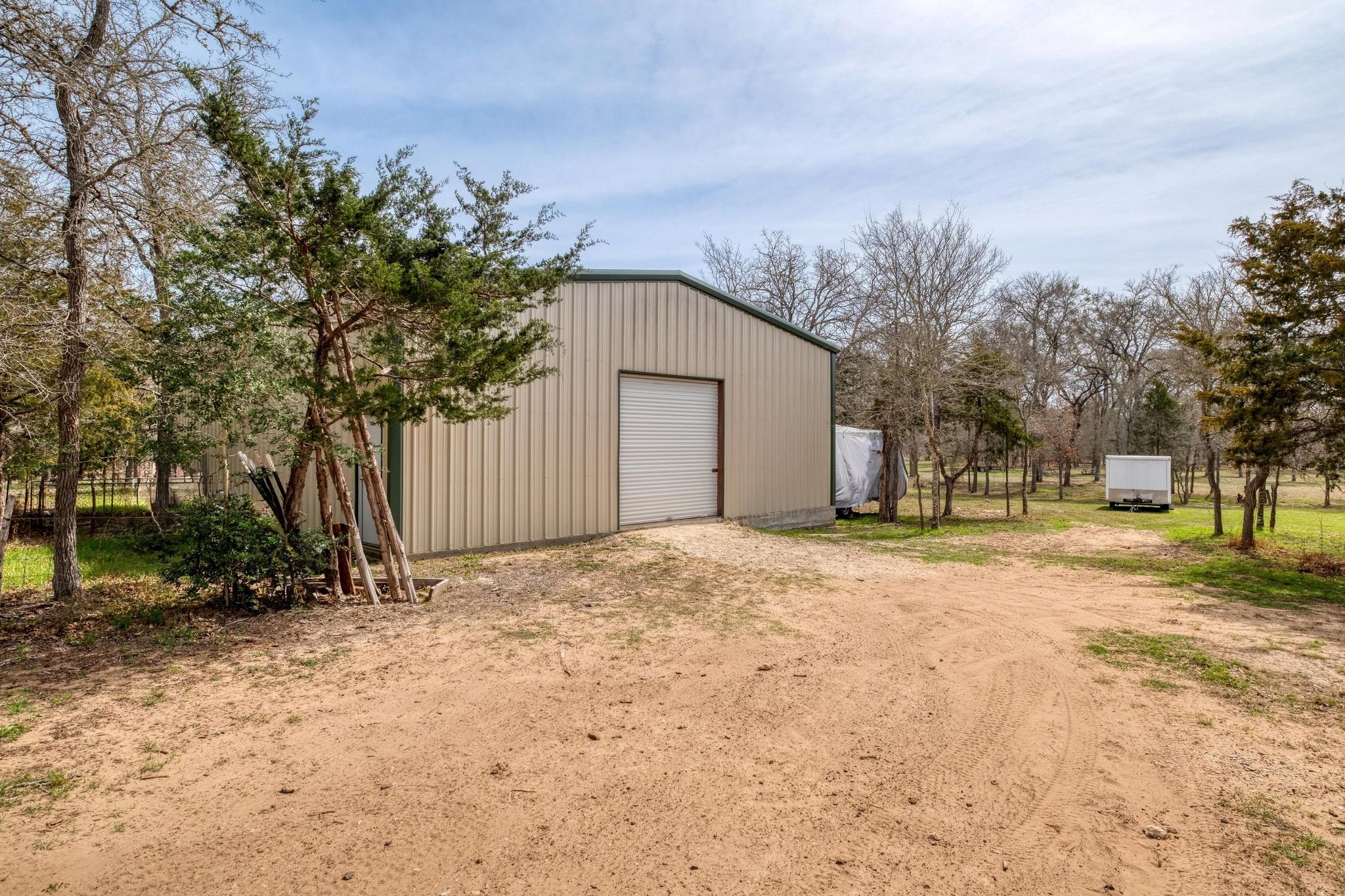 7152 Taylorsville Rd, Dale, TX 78616