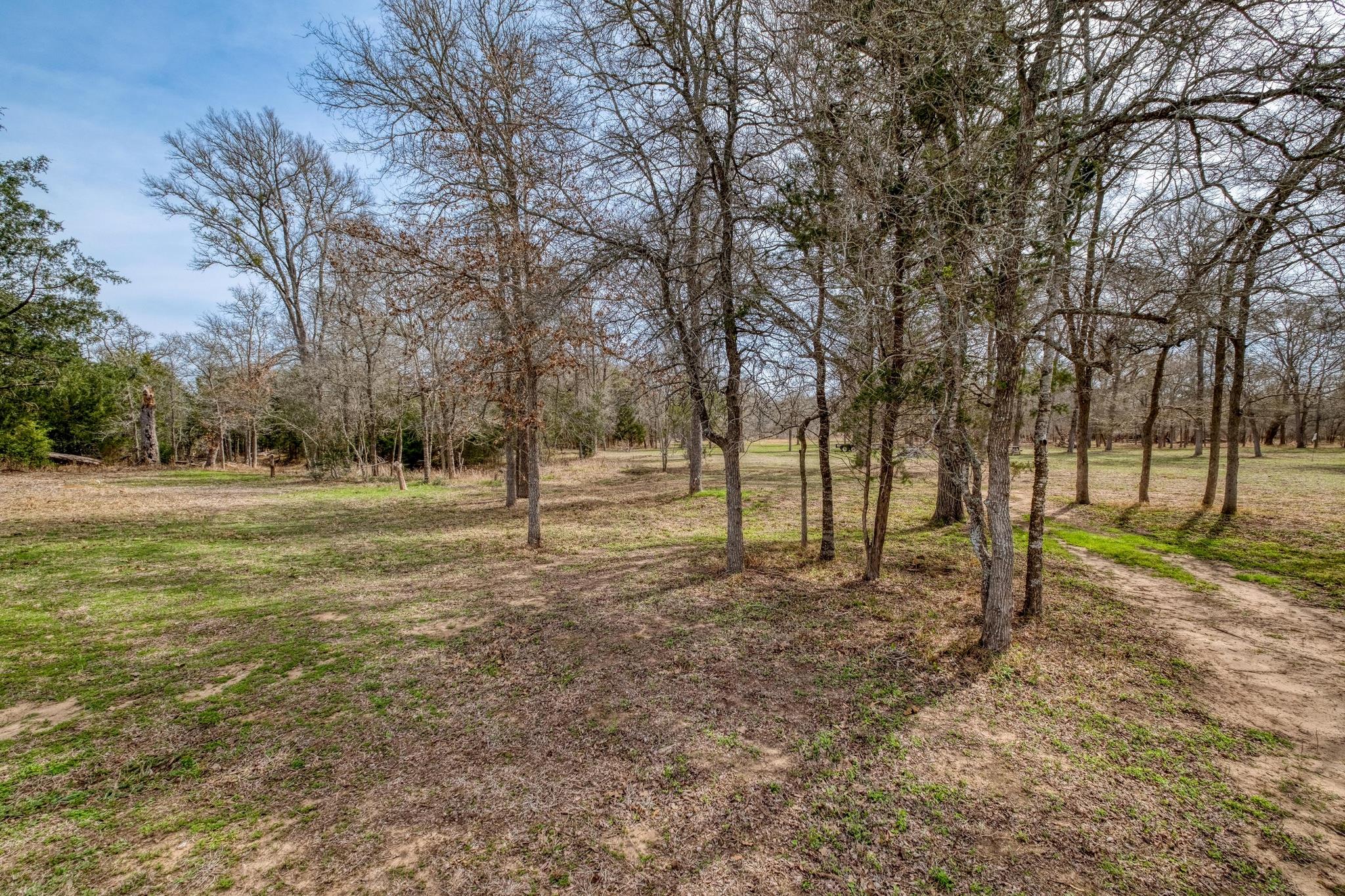 7152 Taylorsville Rd, Dale, TX 78616