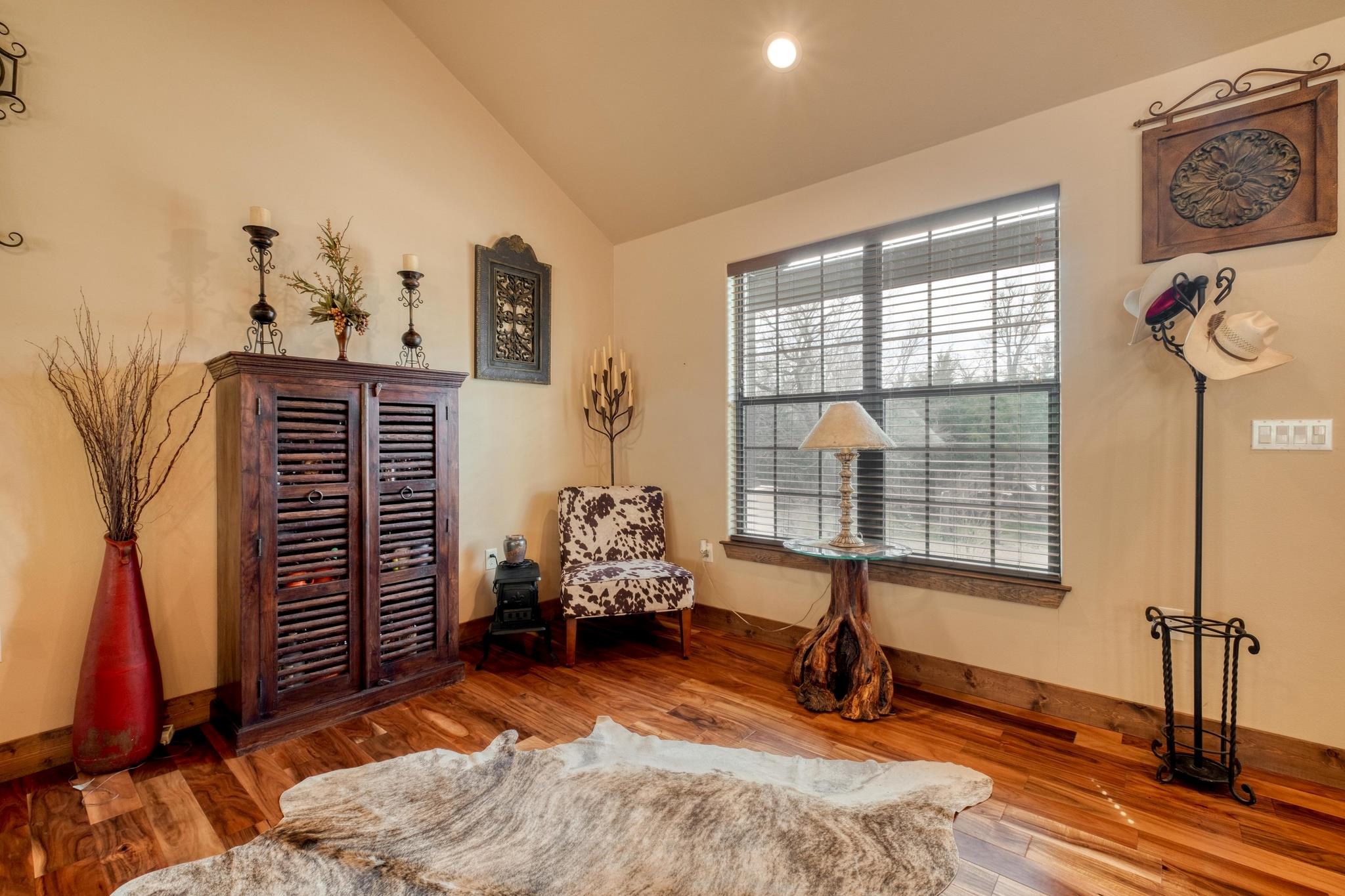 7152 Taylorsville Rd, Dale, TX 78616