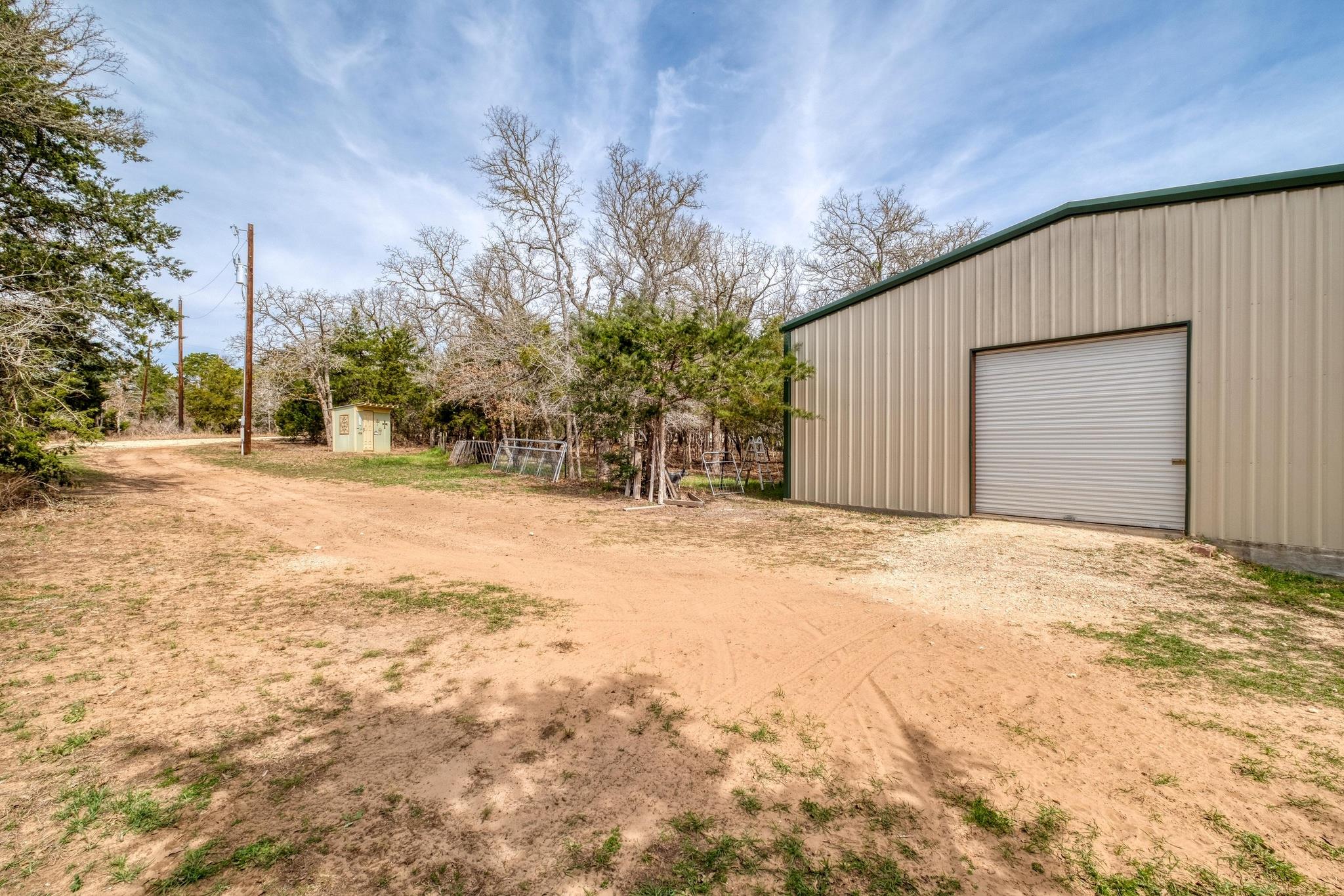 7152 Taylorsville Rd, Dale, TX 78616