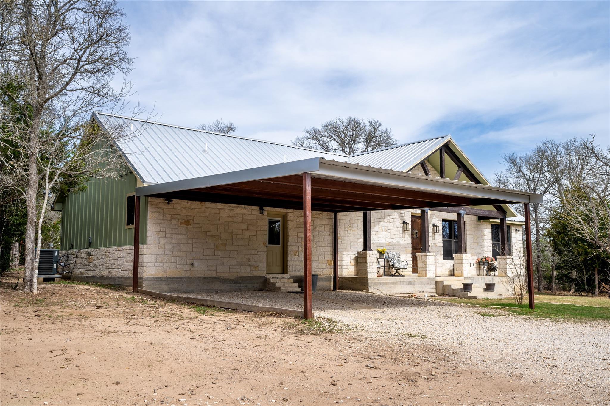 7152 Taylorsville Rd, Dale, TX 78616