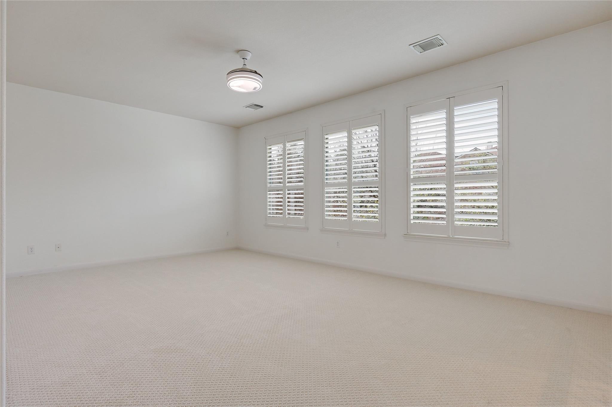 7621 Menler Dr, Austin, TX 78735