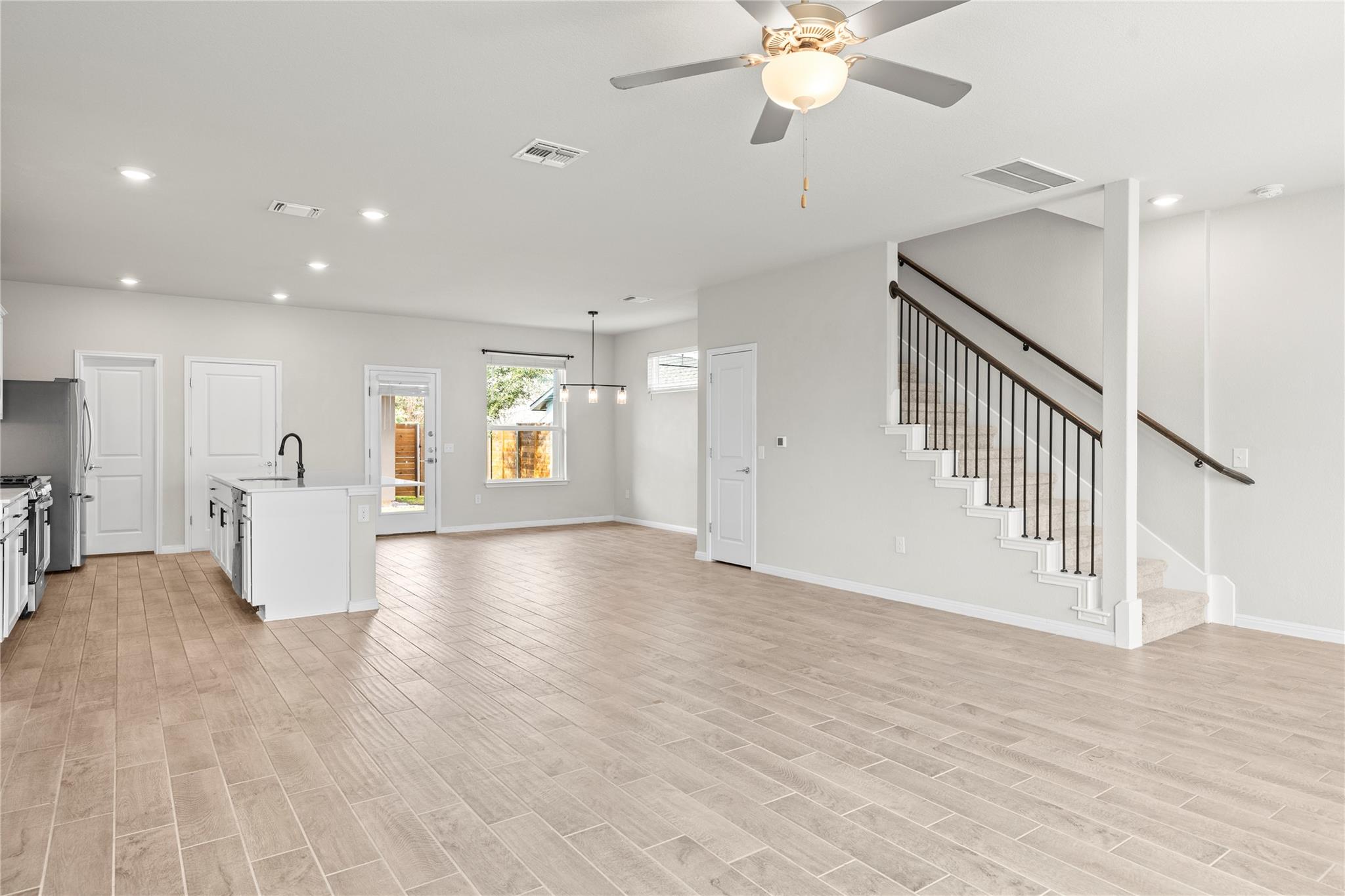 8812 B Whitter Dr # 63, Austin, TX 78747