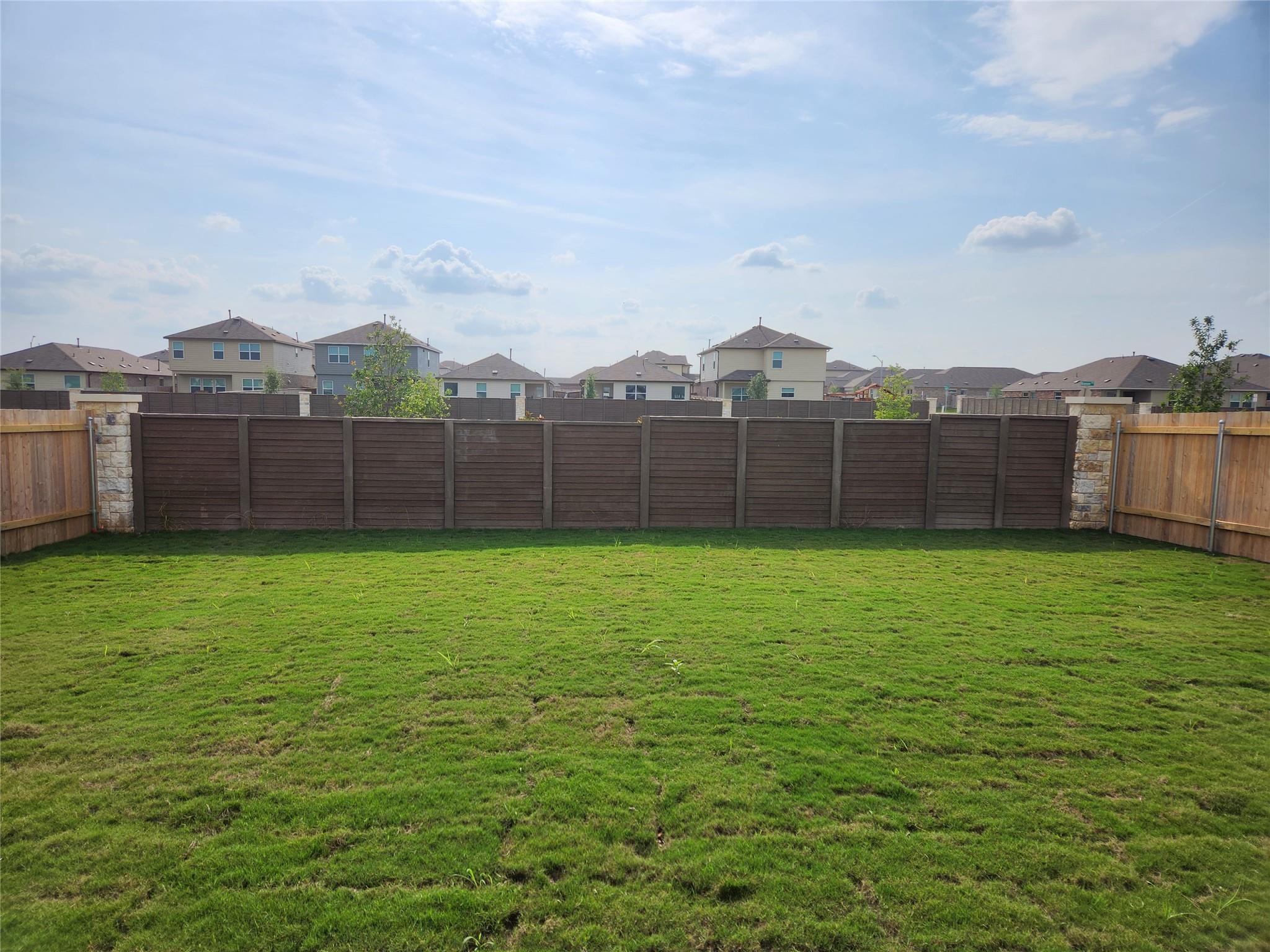 302 Sebring Cir, Hutto, TX 78634