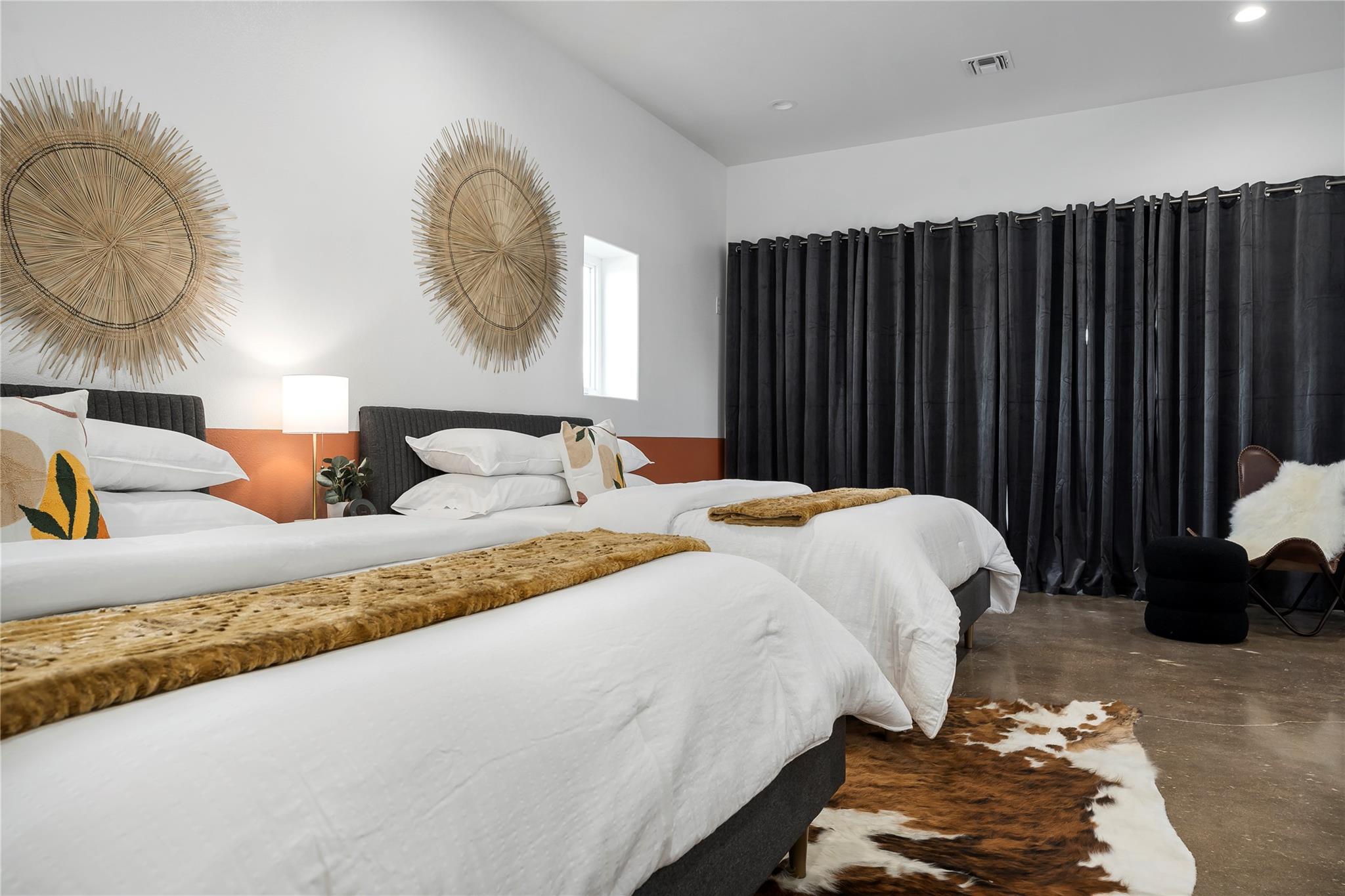 849 W Live Oak St, Fredericksburg, TX 78624