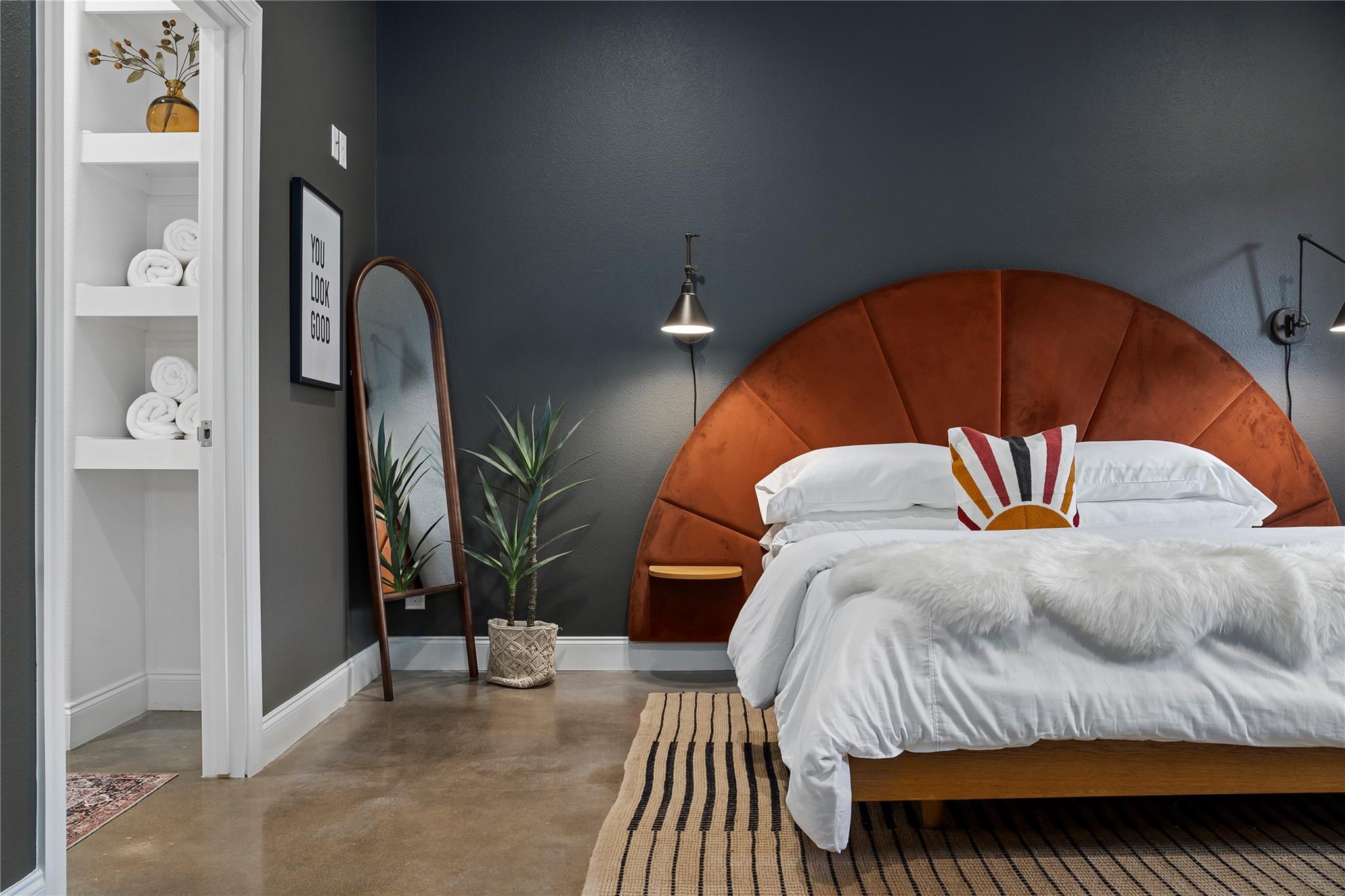 849 W Live Oak St, Fredericksburg, TX 78624