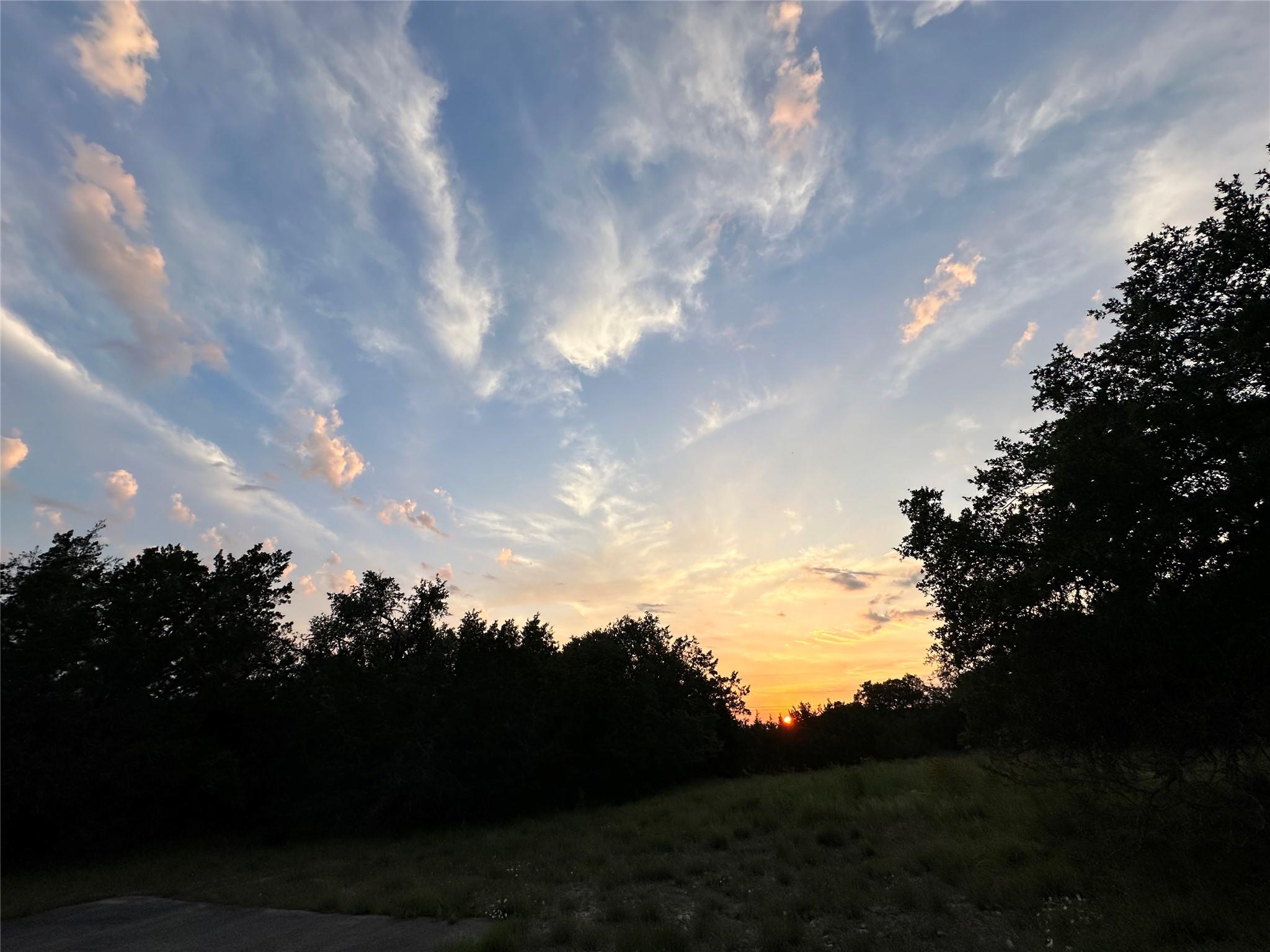 1041 Hidden Hills Hls, Dripping Springs, TX 78620