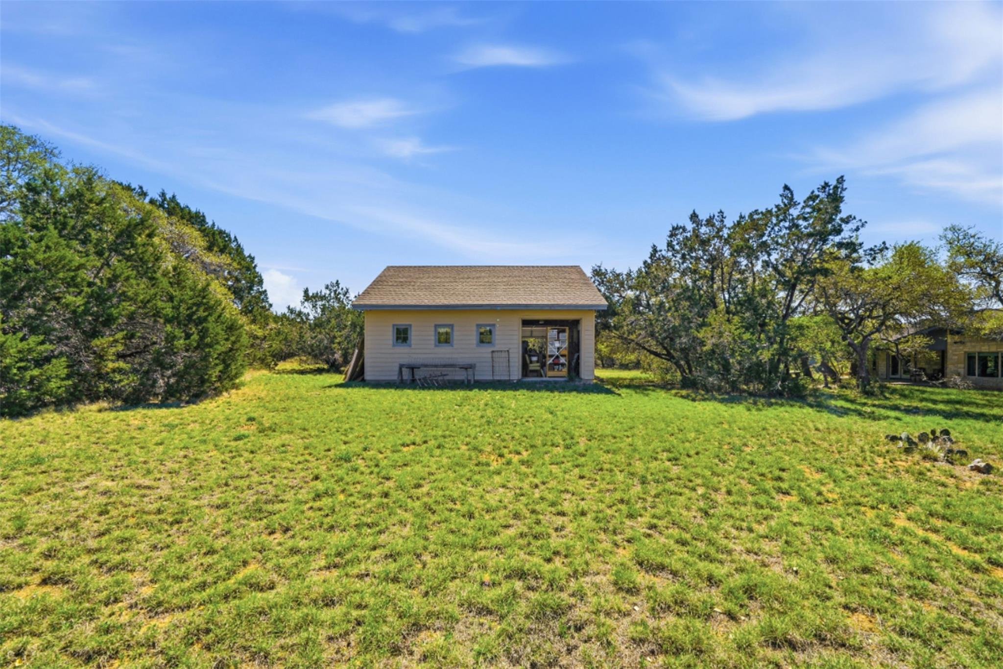 1041 Hidden Hills Hls, Dripping Springs, TX 78620
