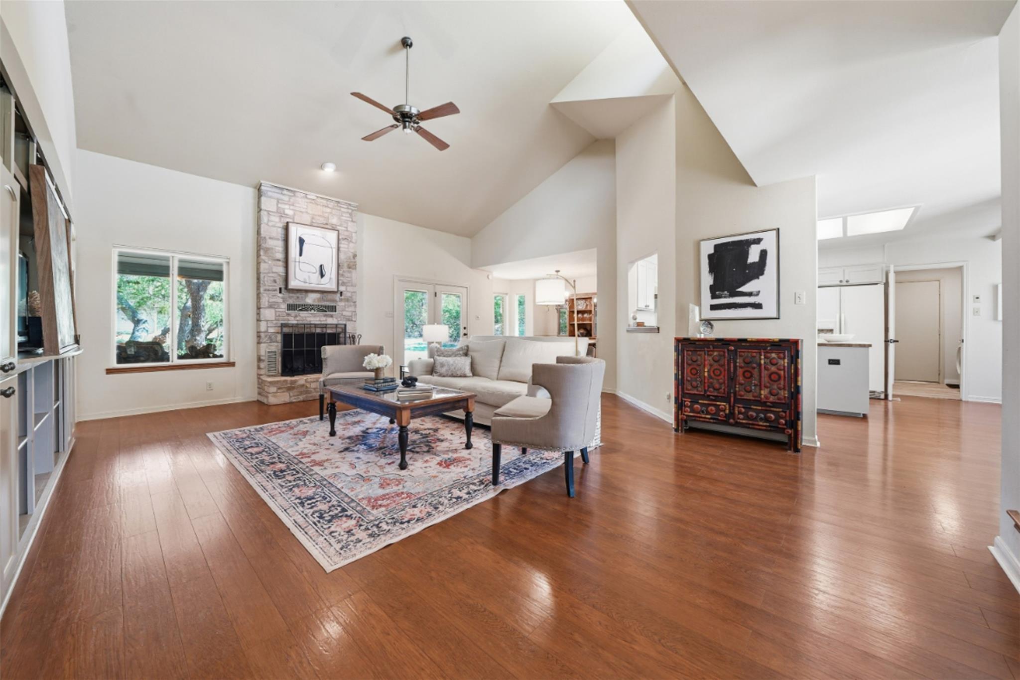 1041 Hidden Hills Hls, Dripping Springs, TX 78620