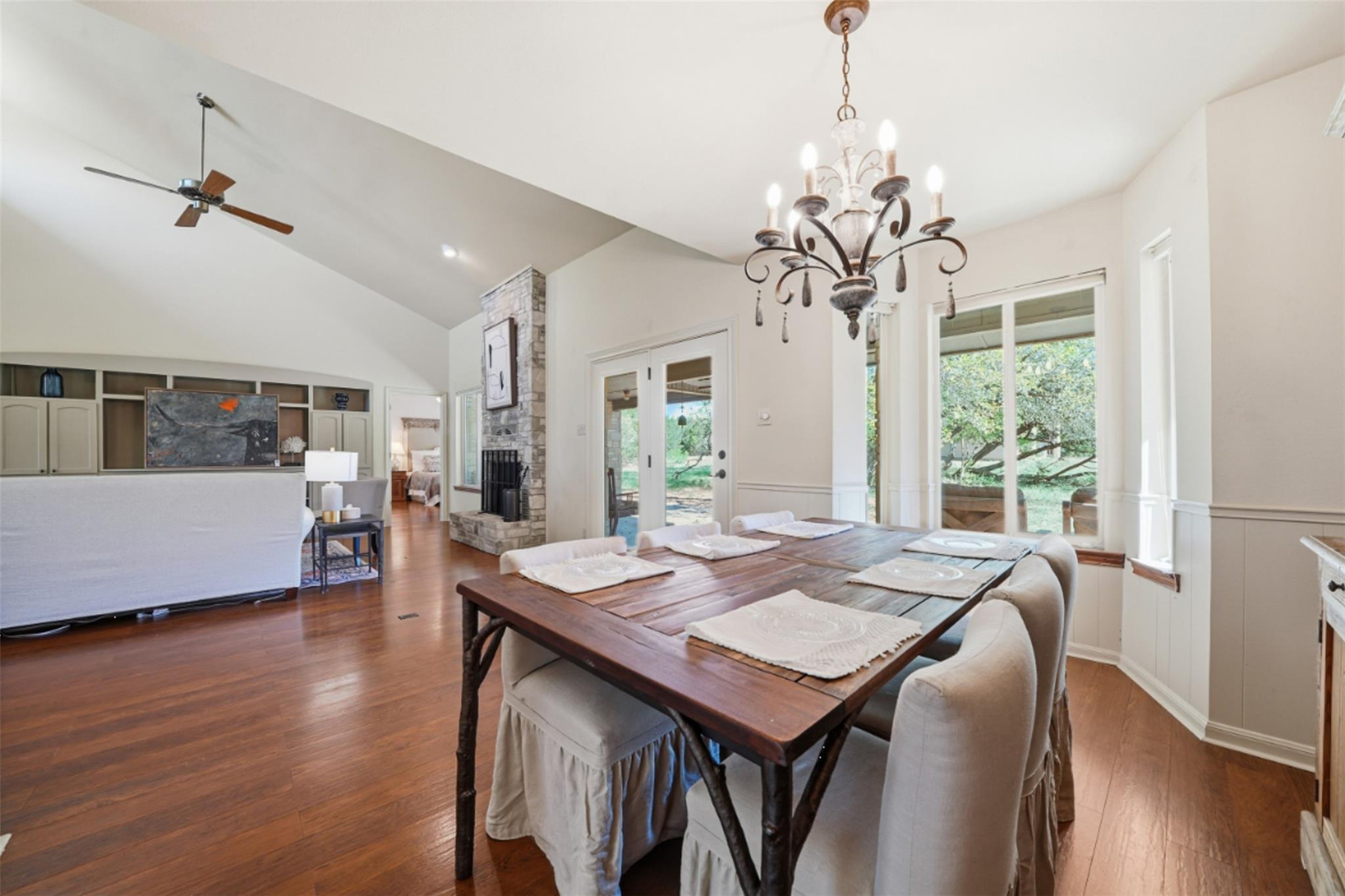 1041 Hidden Hills Hls, Dripping Springs, TX 78620