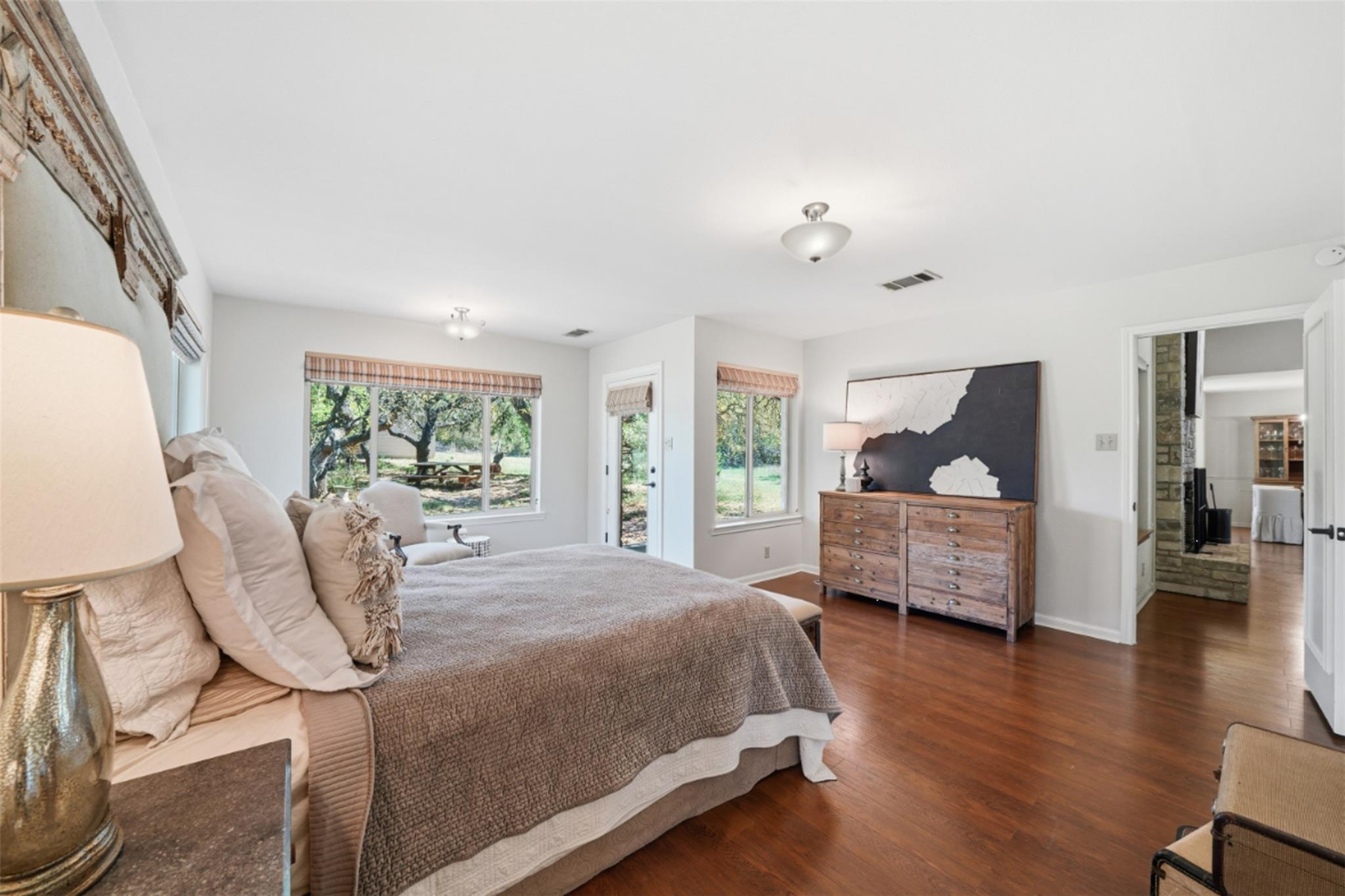 1041 Hidden Hills Hls, Dripping Springs, TX 78620