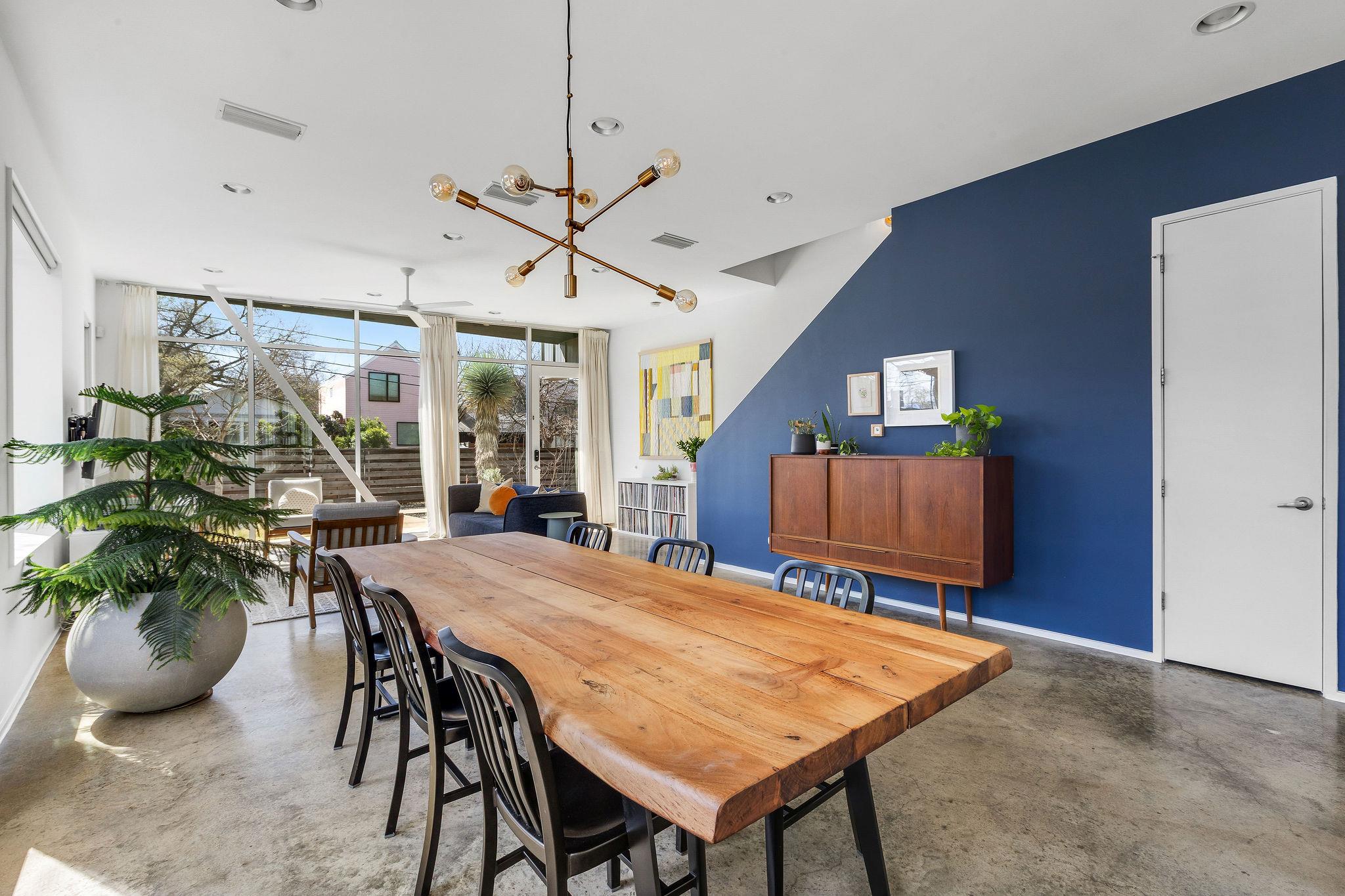 900 Brentwood St # B, Austin, TX 78757