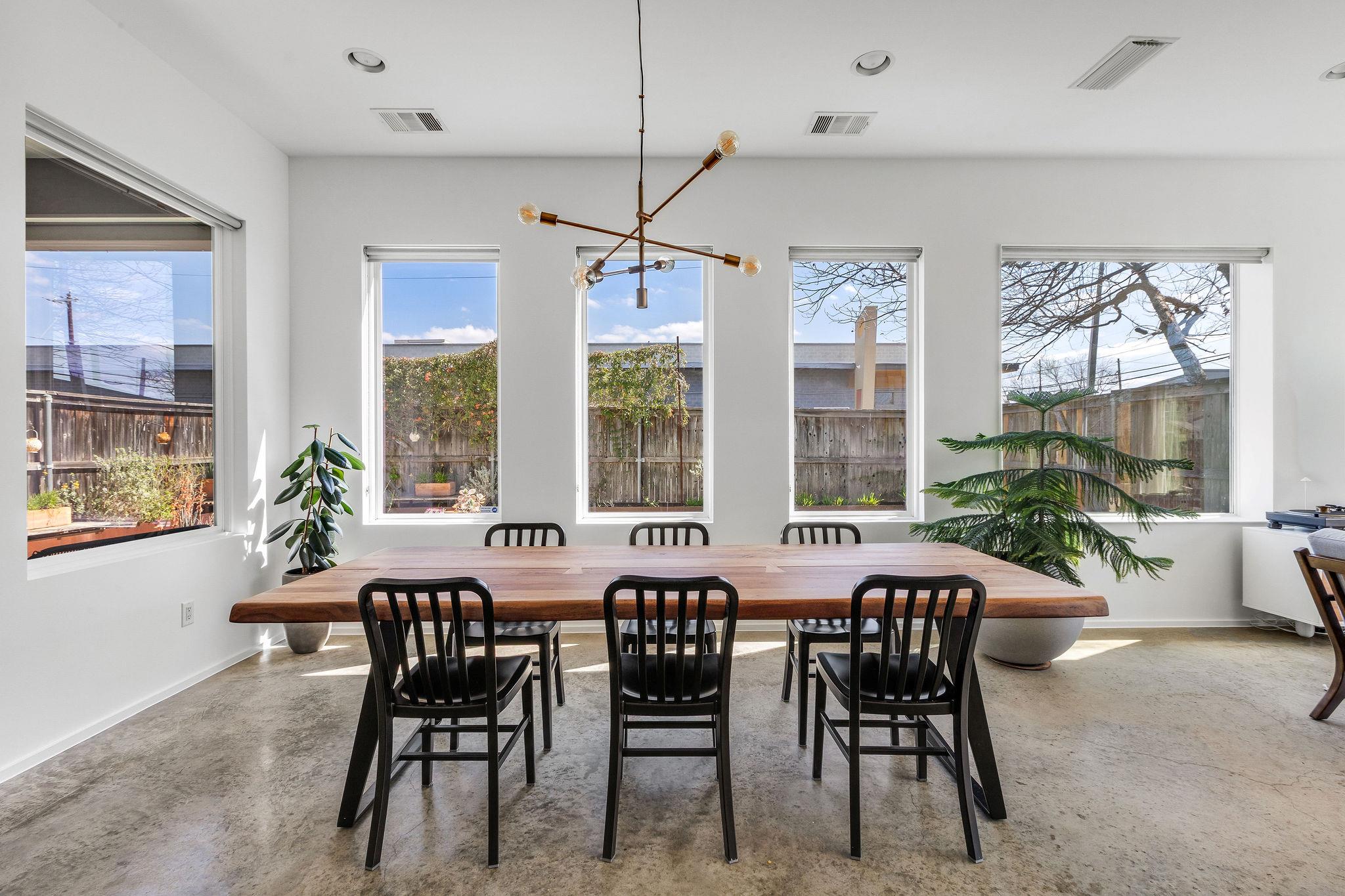 900 Brentwood St # B, Austin, TX 78757