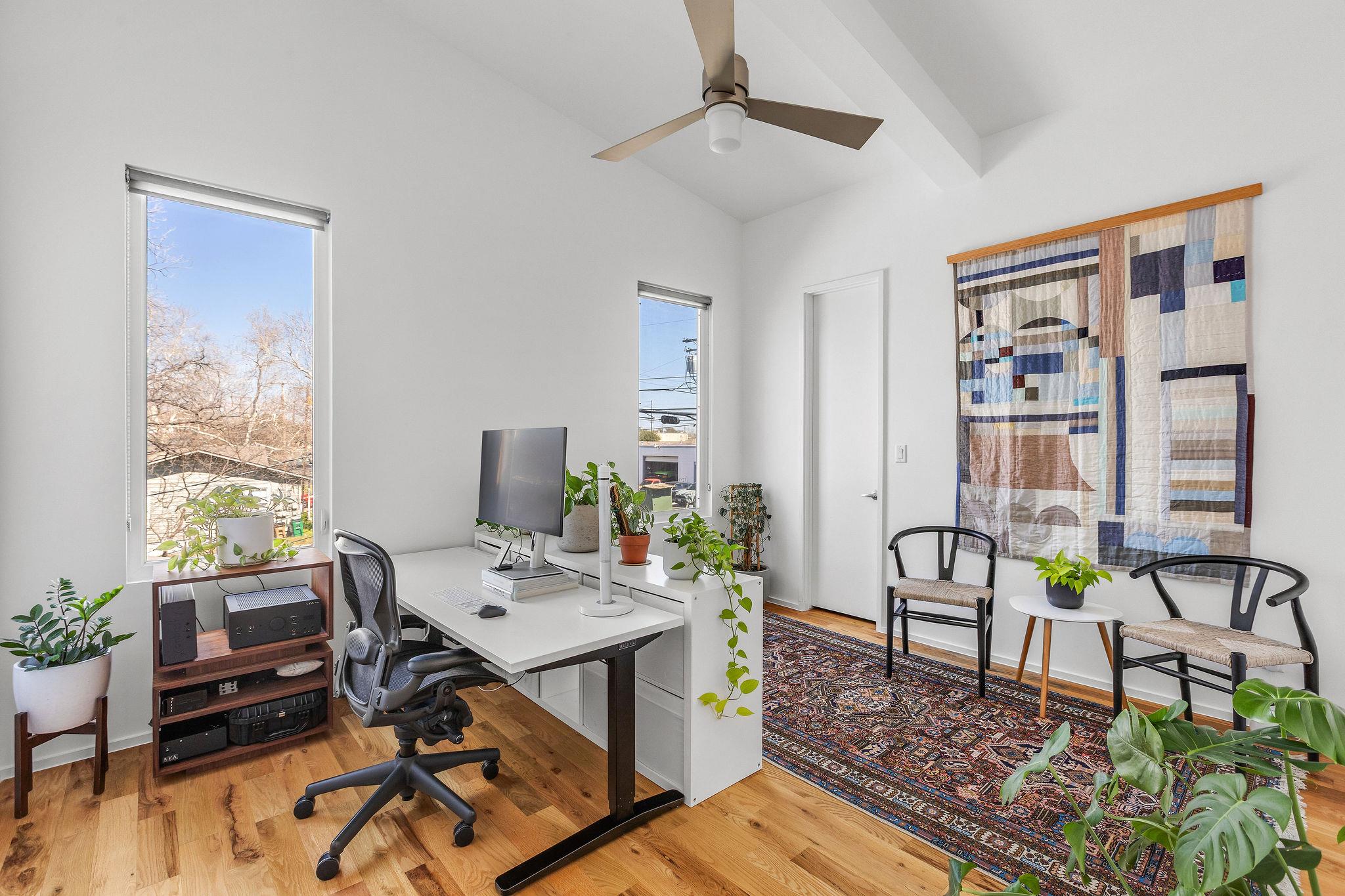 900 Brentwood St # B, Austin, TX 78757