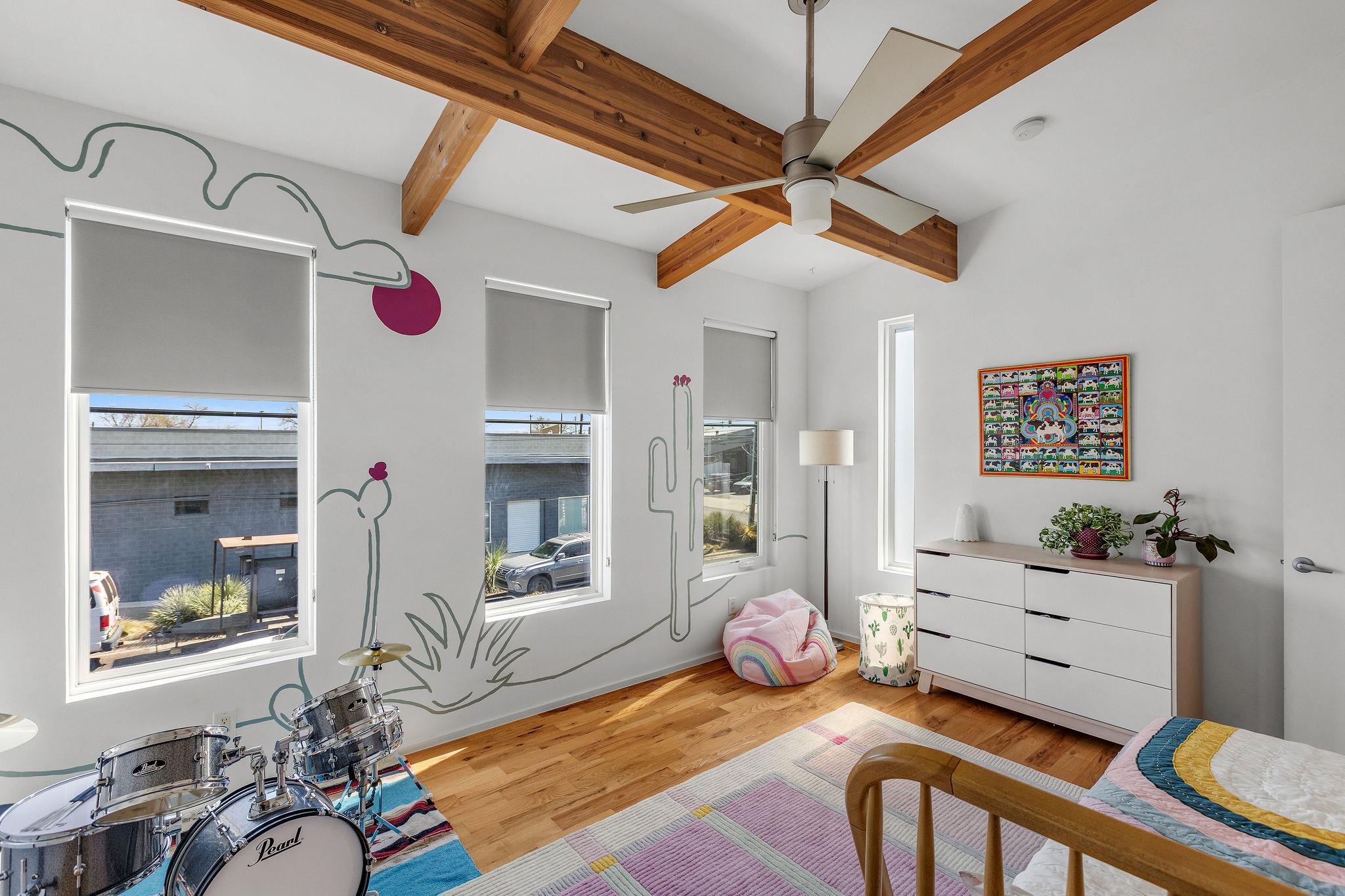 900 Brentwood St # B, Austin, TX 78757