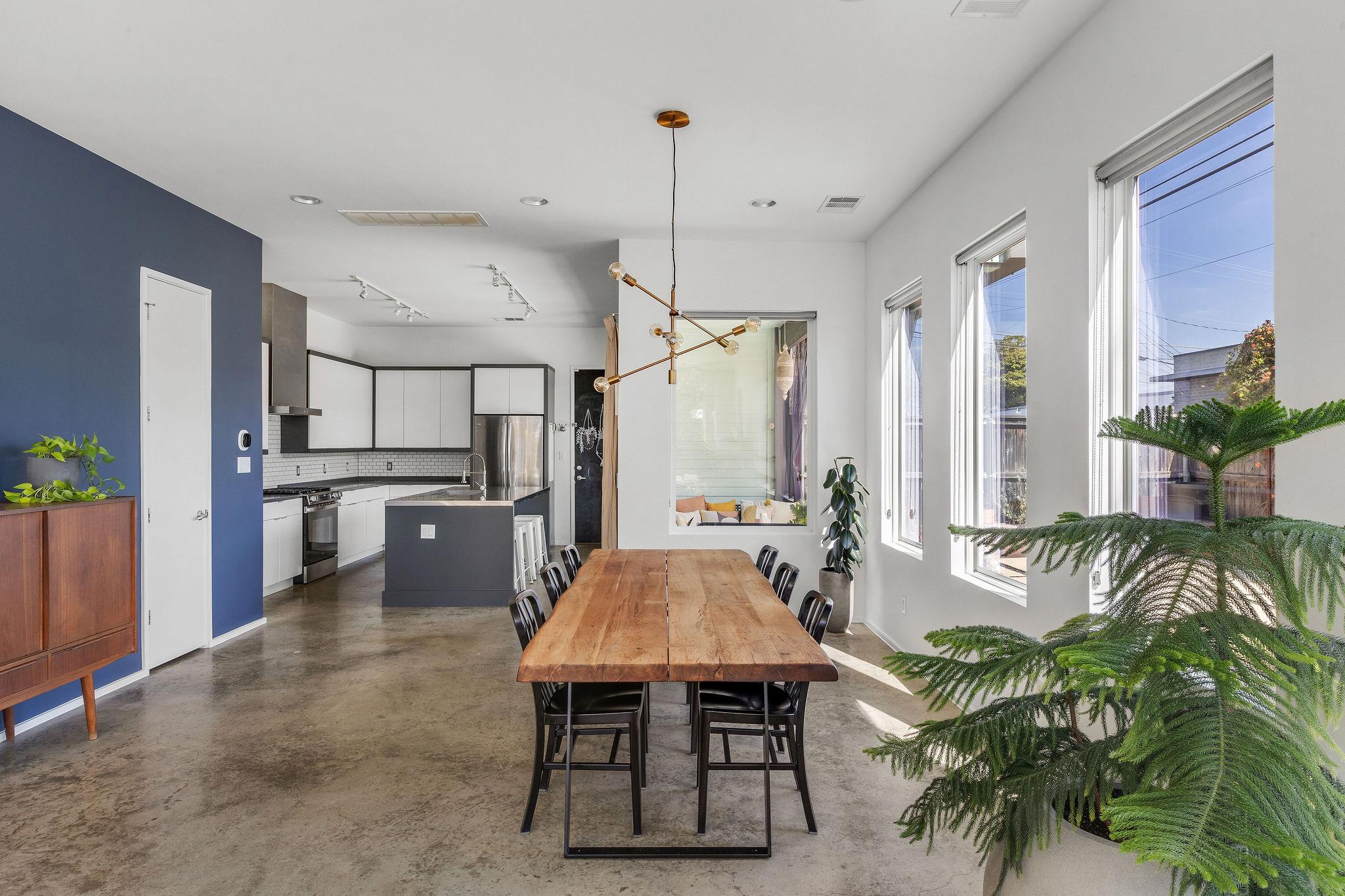 900 Brentwood St # B, Austin, TX 78757