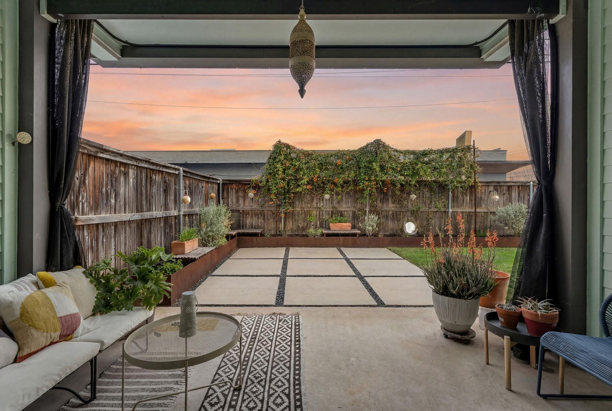 900 Brentwood St # B, Austin, TX 78757