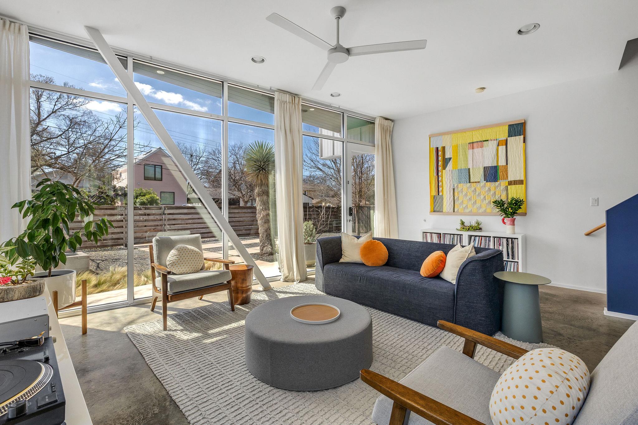 900 Brentwood St # B, Austin, TX 78757