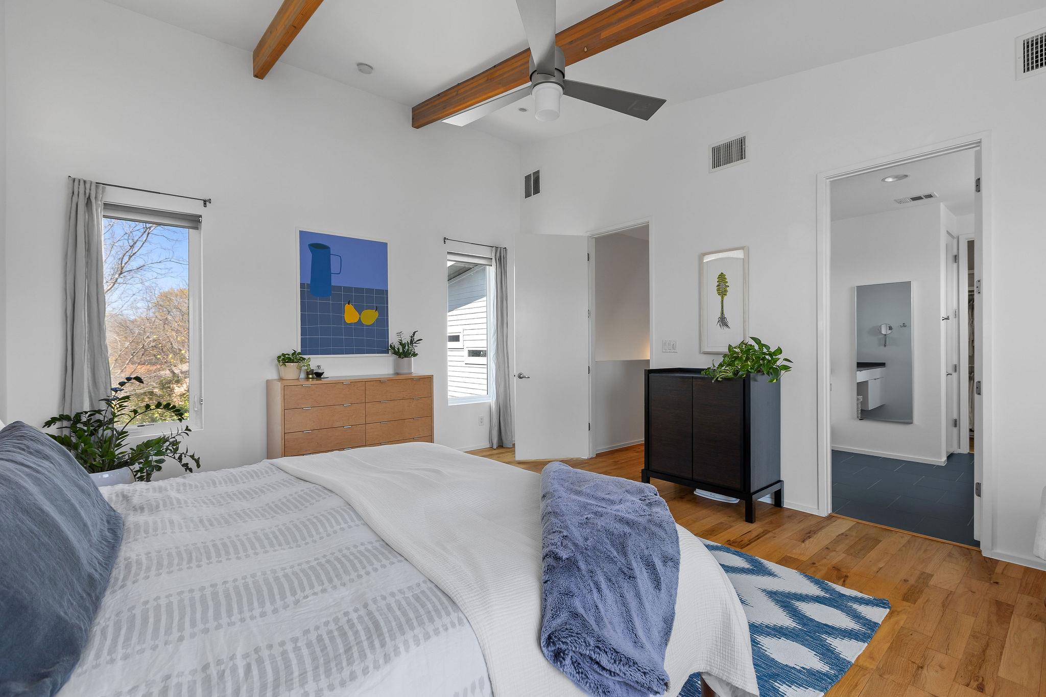 900 Brentwood St # B, Austin, TX 78757