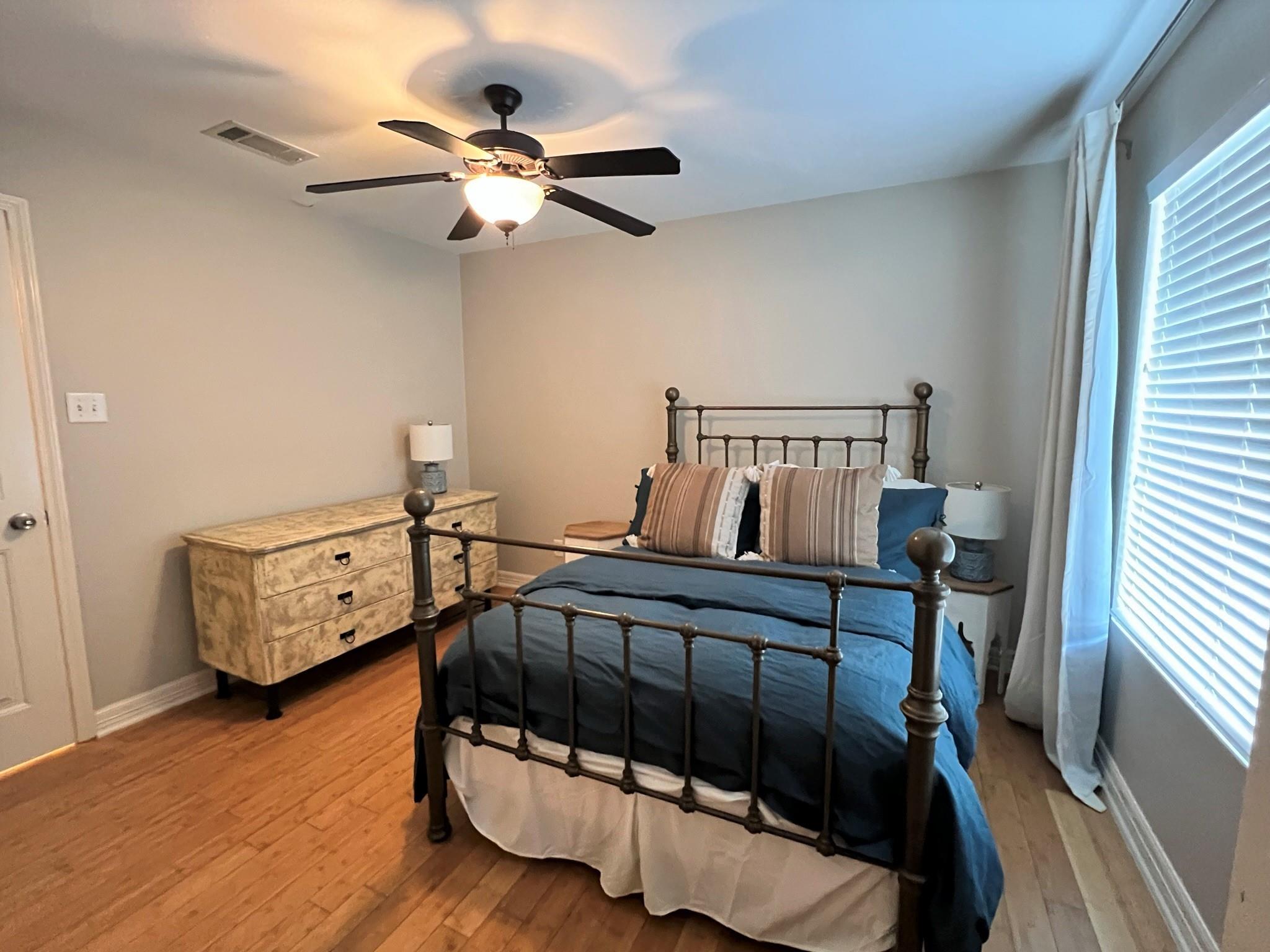 1307 Norwalk Ln # 201, Austin, TX 78703