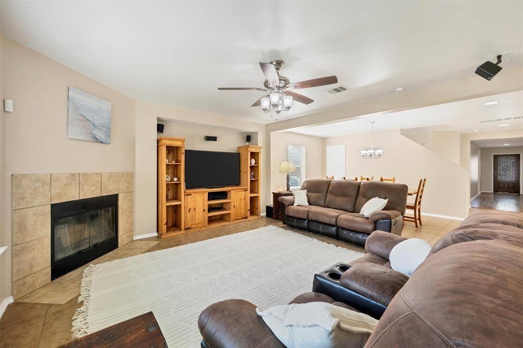 1203 Hyde Park Dr, Round Rock, TX 78665